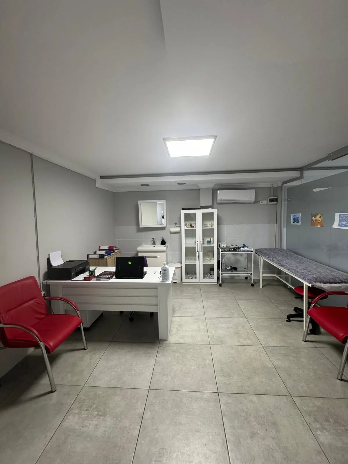 Clinic-provided photograph of Dr Ramazan Halil