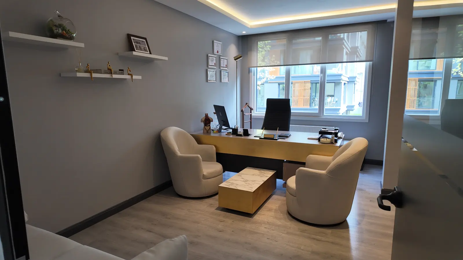 Clinic-provided photograph of Prof. Dr Samet Yardımcı