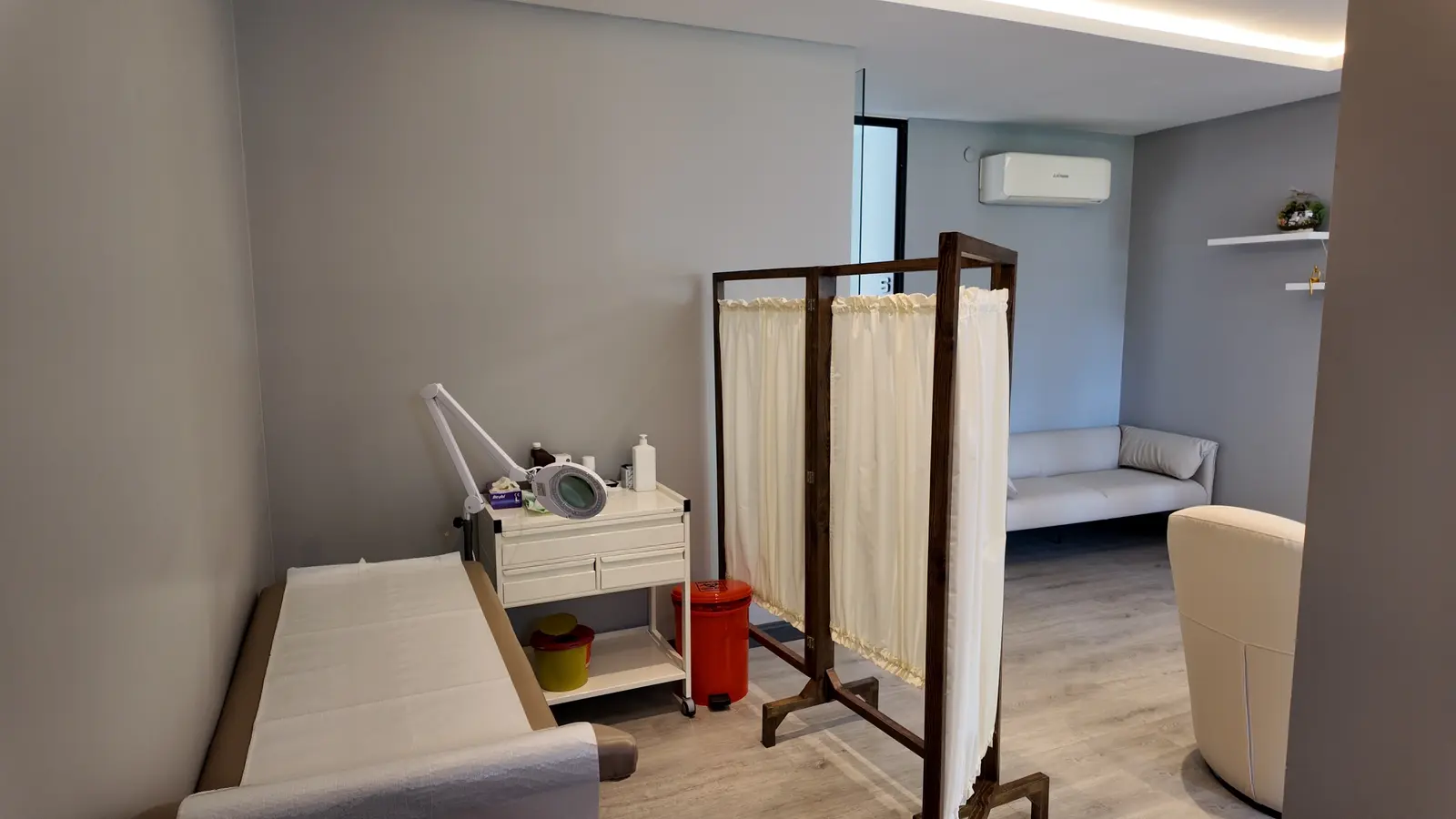 Clinic-provided photograph of Prof. Dr Samet Yardımcı