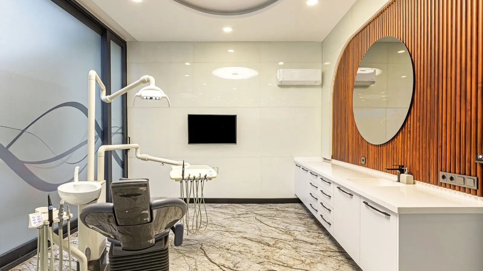 Clinic-provided photograph of Dentamaris Dental Clinic