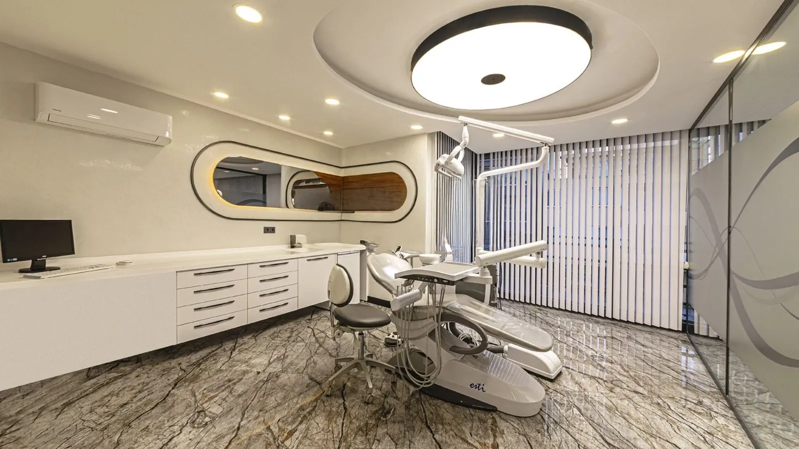 Clinic-provided photograph of Dentamaris Dental Clinic
