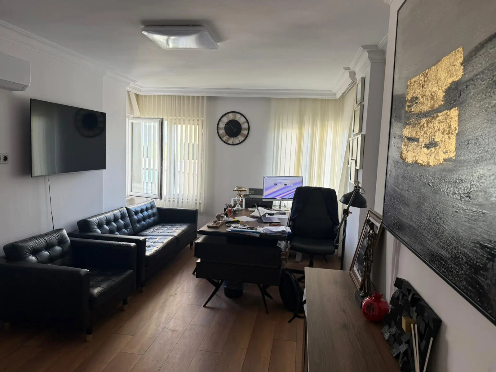 Clinic-provided photograph of Prof. Dr Nasuh Utku Doğan