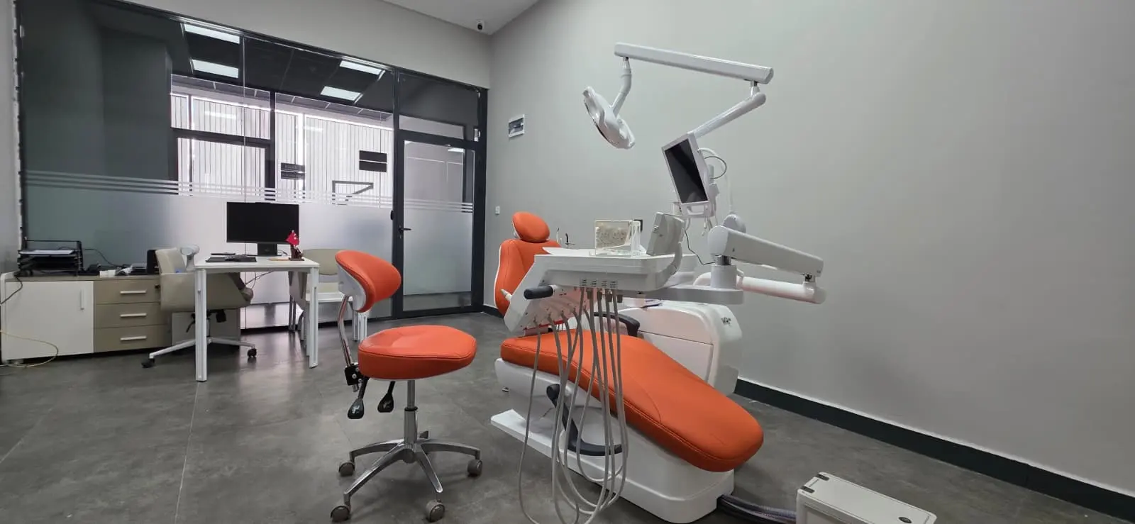 Von der Klinik bereitgestelltes Foto von Dent 58