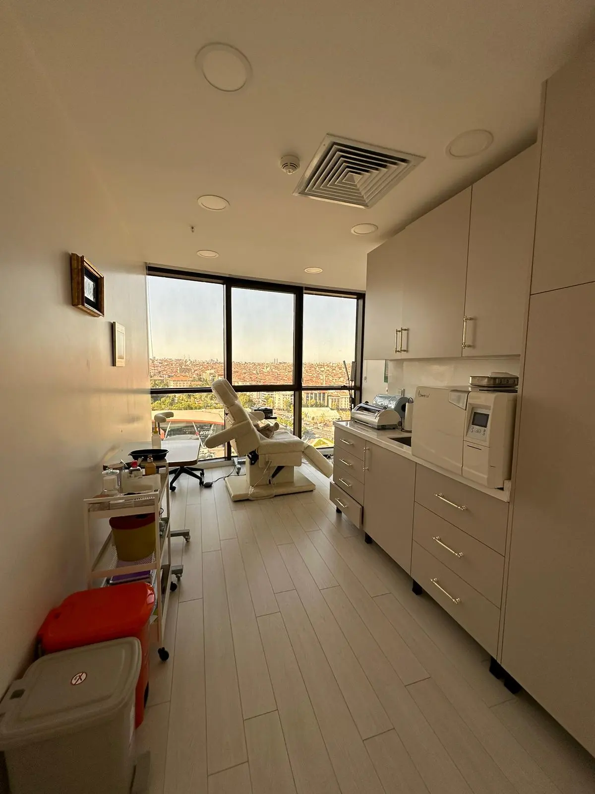 Clinic-provided photograph of Dr Funda Aköz