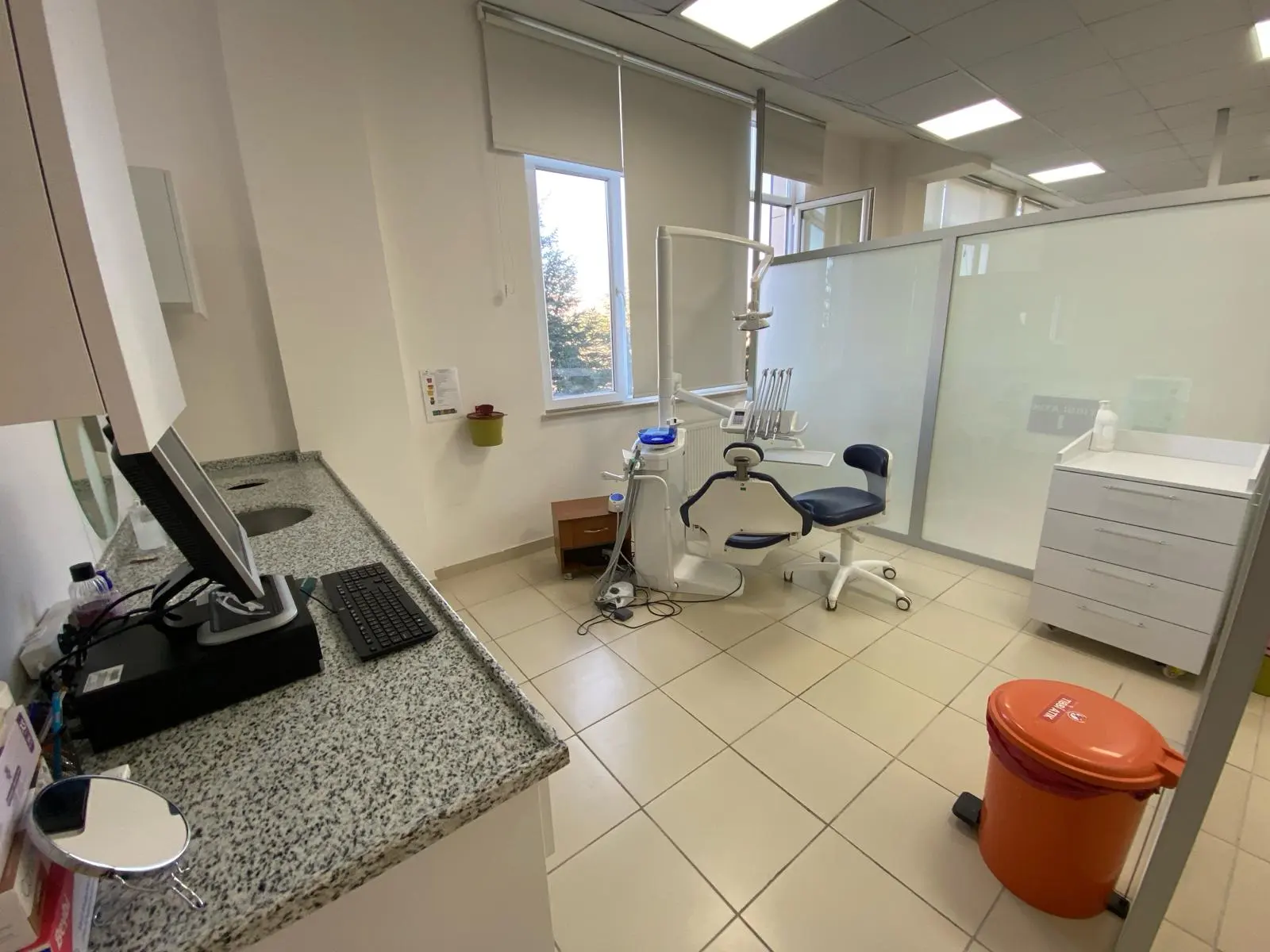 Clinic-provided photograph of Niğde Ömer Halisdemir University Dental Hospital