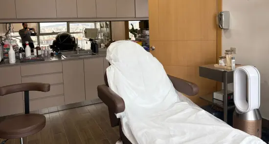 Von der Klinik bereitgestelltes Foto von Dr. Emre Güvercin