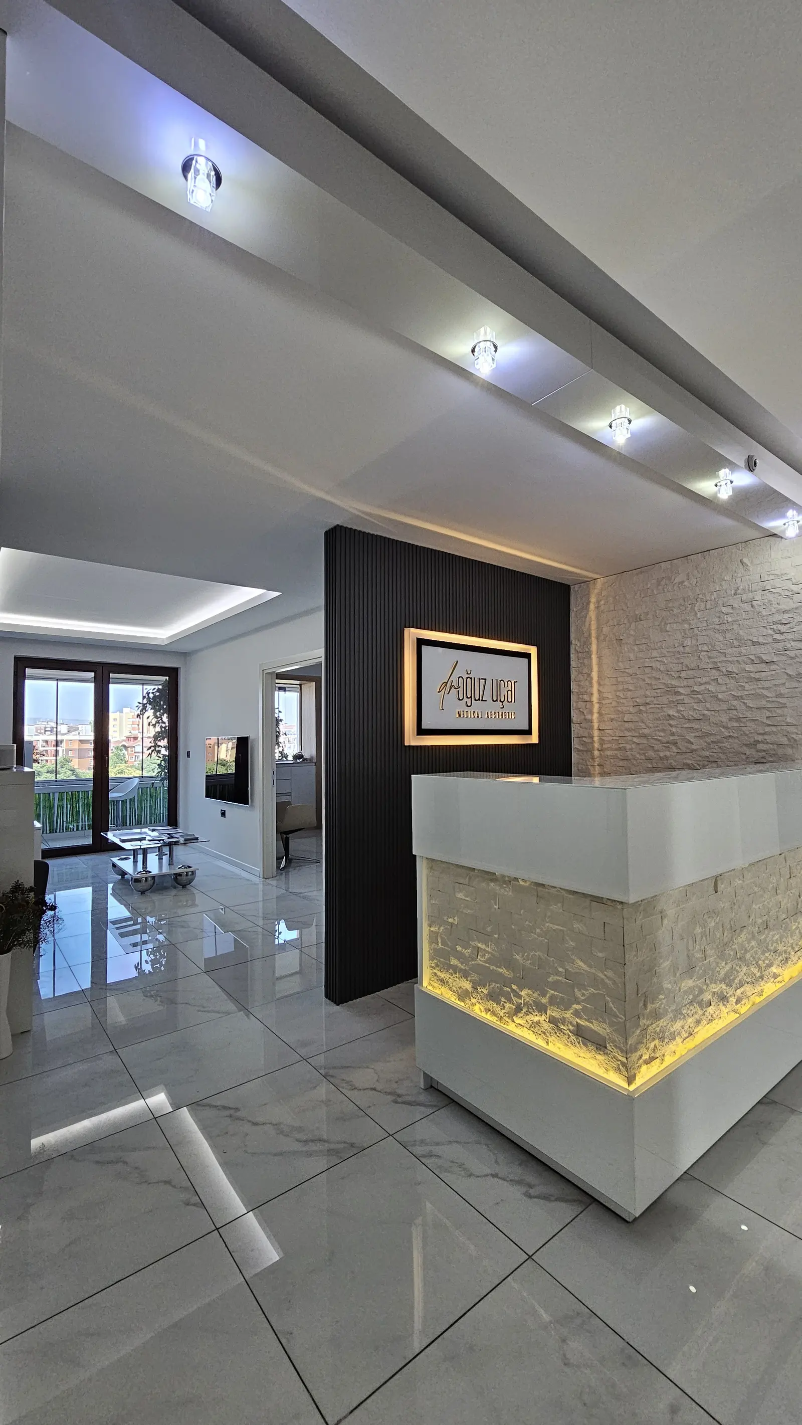 Von der Klinik bereitgestelltes Foto von Dr. Oğuz Uçar