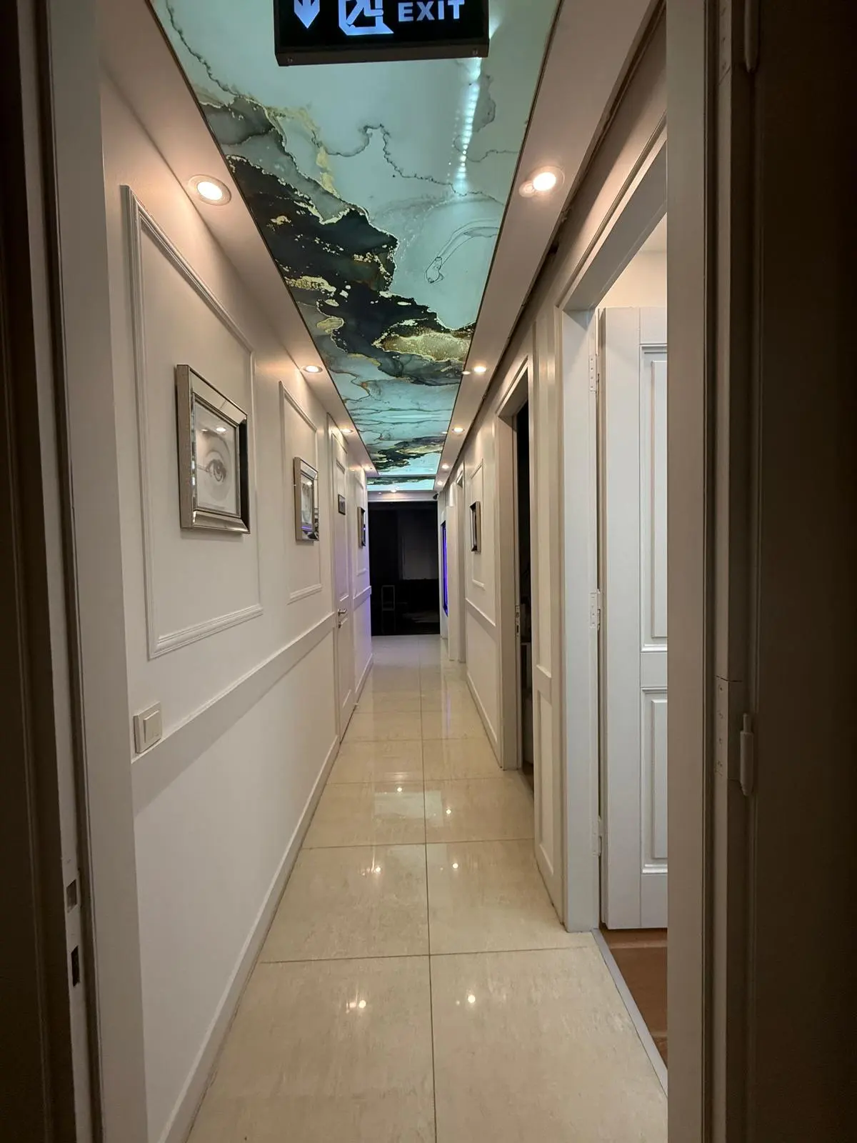Clinic-provided photograph of Dr Elif Gürbüz Çobanoğlu