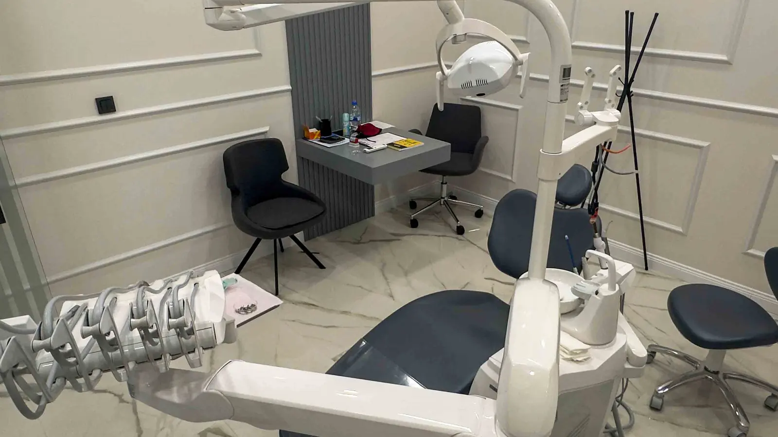 Clinic-provided photograph of ALK Dental Clinic