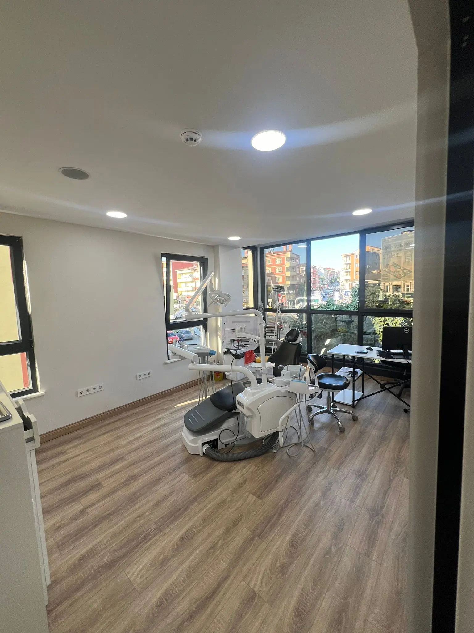 Clinic-provided photograph of Marmara Pendik Dental Clinic