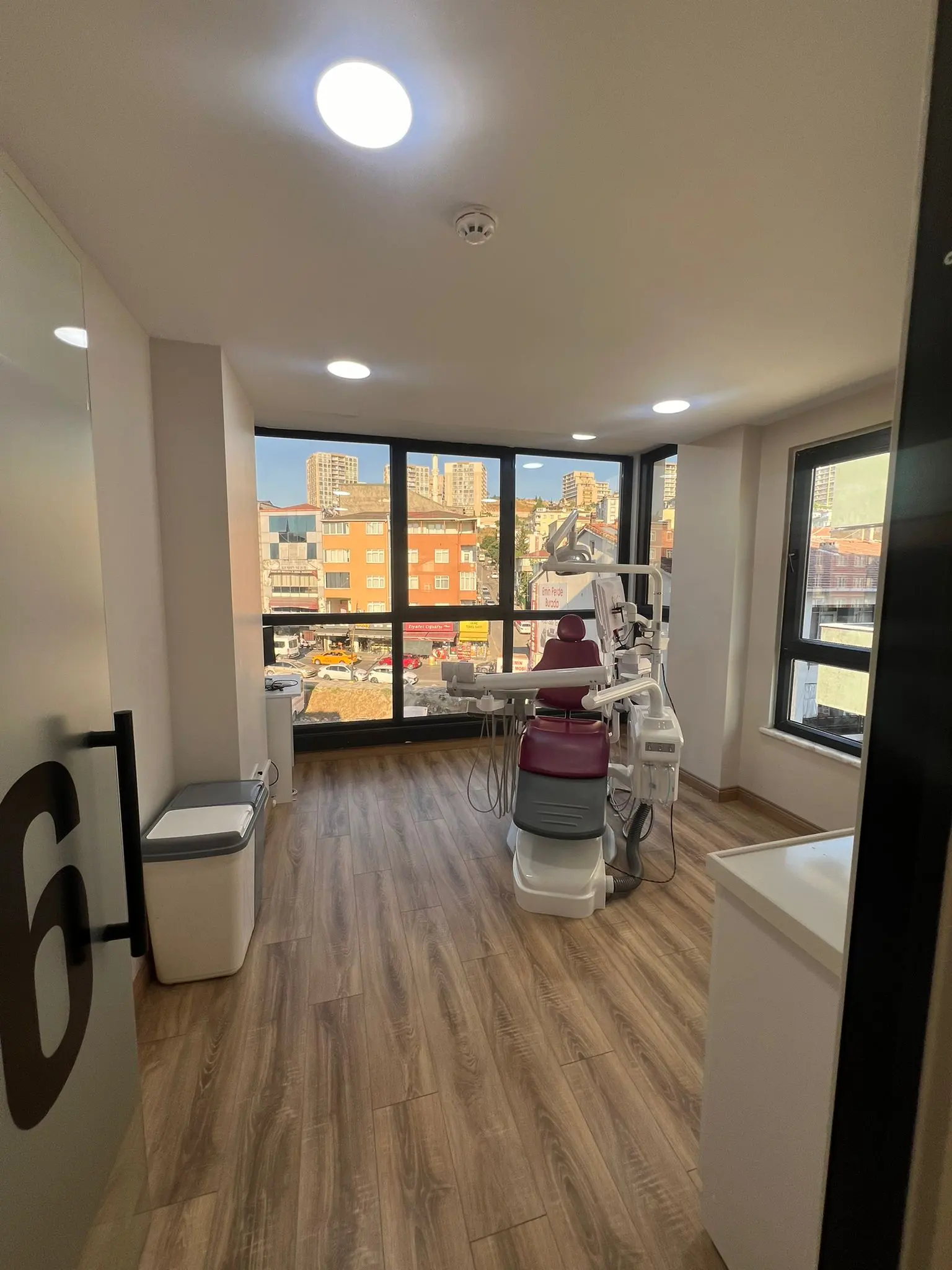 Clinic-provided photograph of Marmara Pendik Dental Clinic