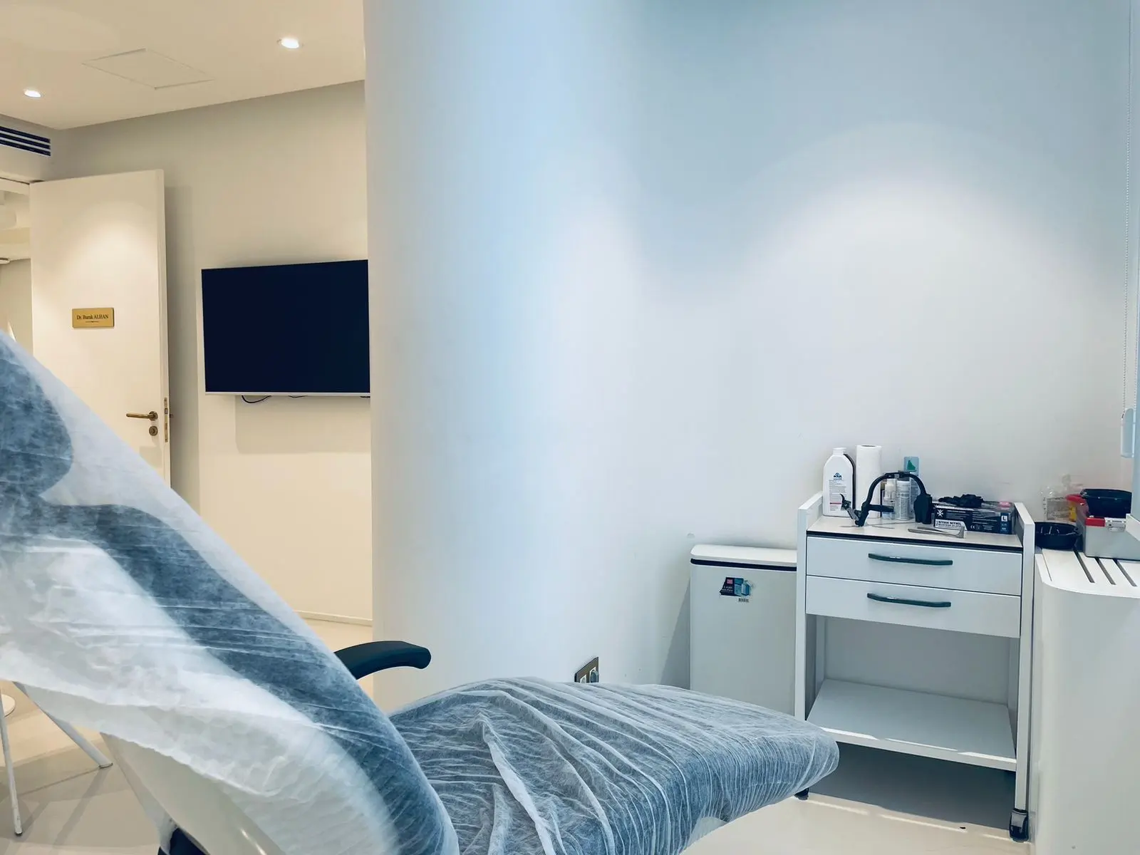 Clinic-provided photograph of Dr Burak Alhan
