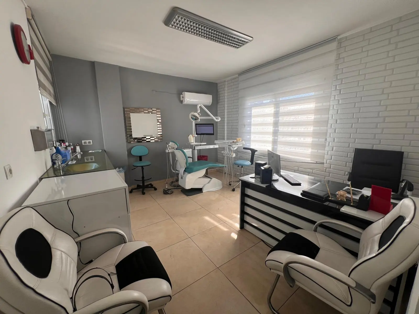 Clinic-provided photograph of Vip Dental Clinic