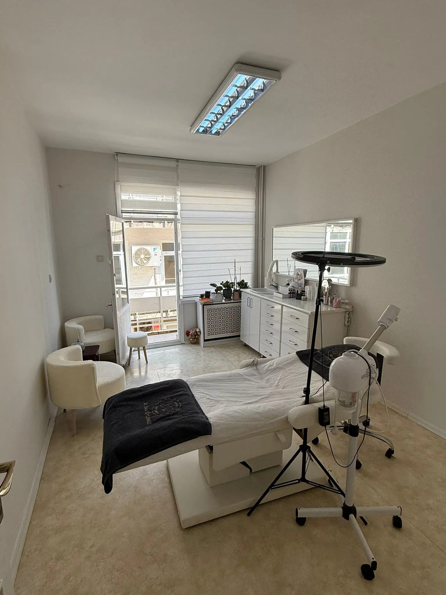 Clinic-provided photograph of Dr Ebru Söylemez