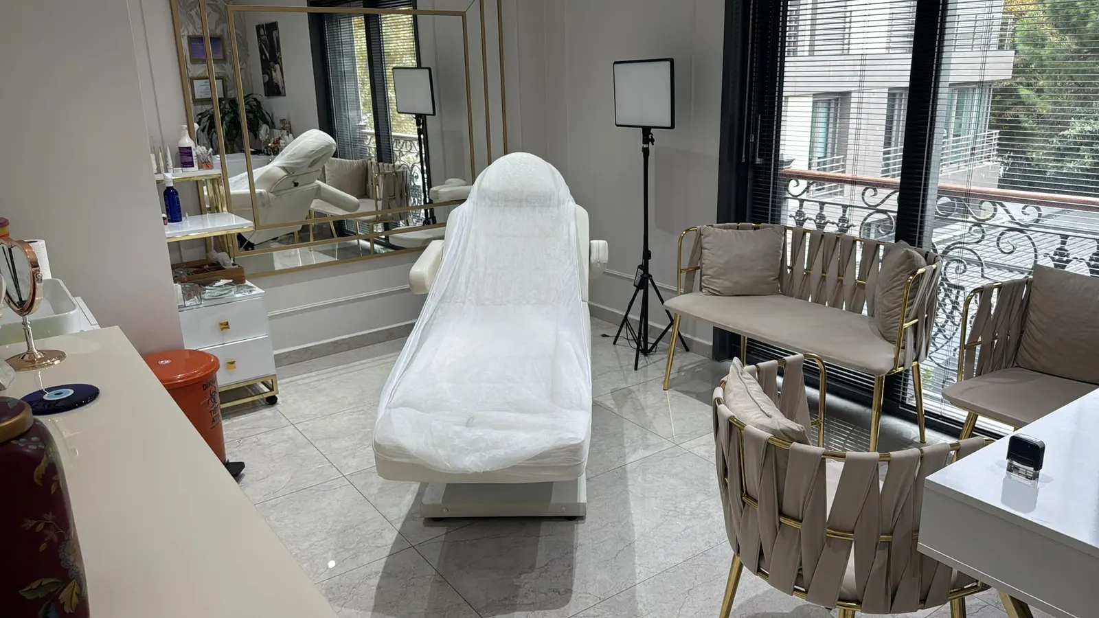 Clinic-provided photograph of Dr Yeliz Kalkan