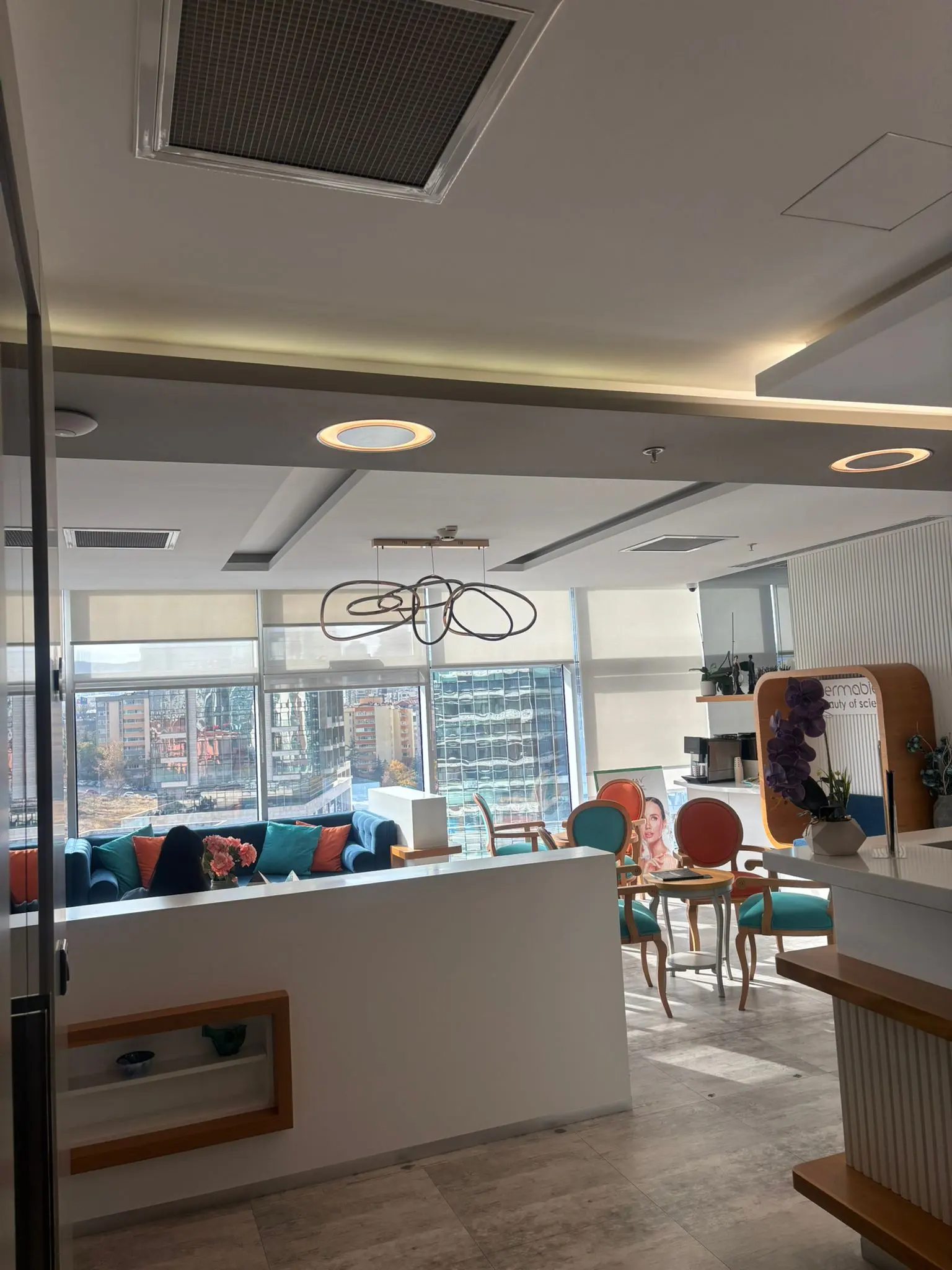 Von der Klinik bereitgestelltes Foto von Dr. Aslı Eralp