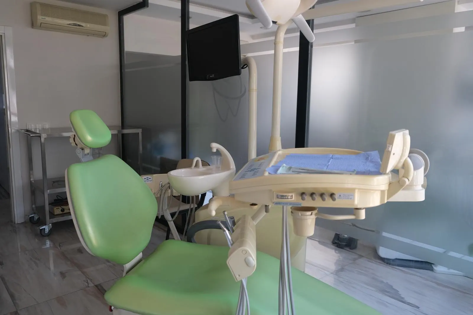 Clinic-provided photograph of Dr Şerife Özbunar Kurt