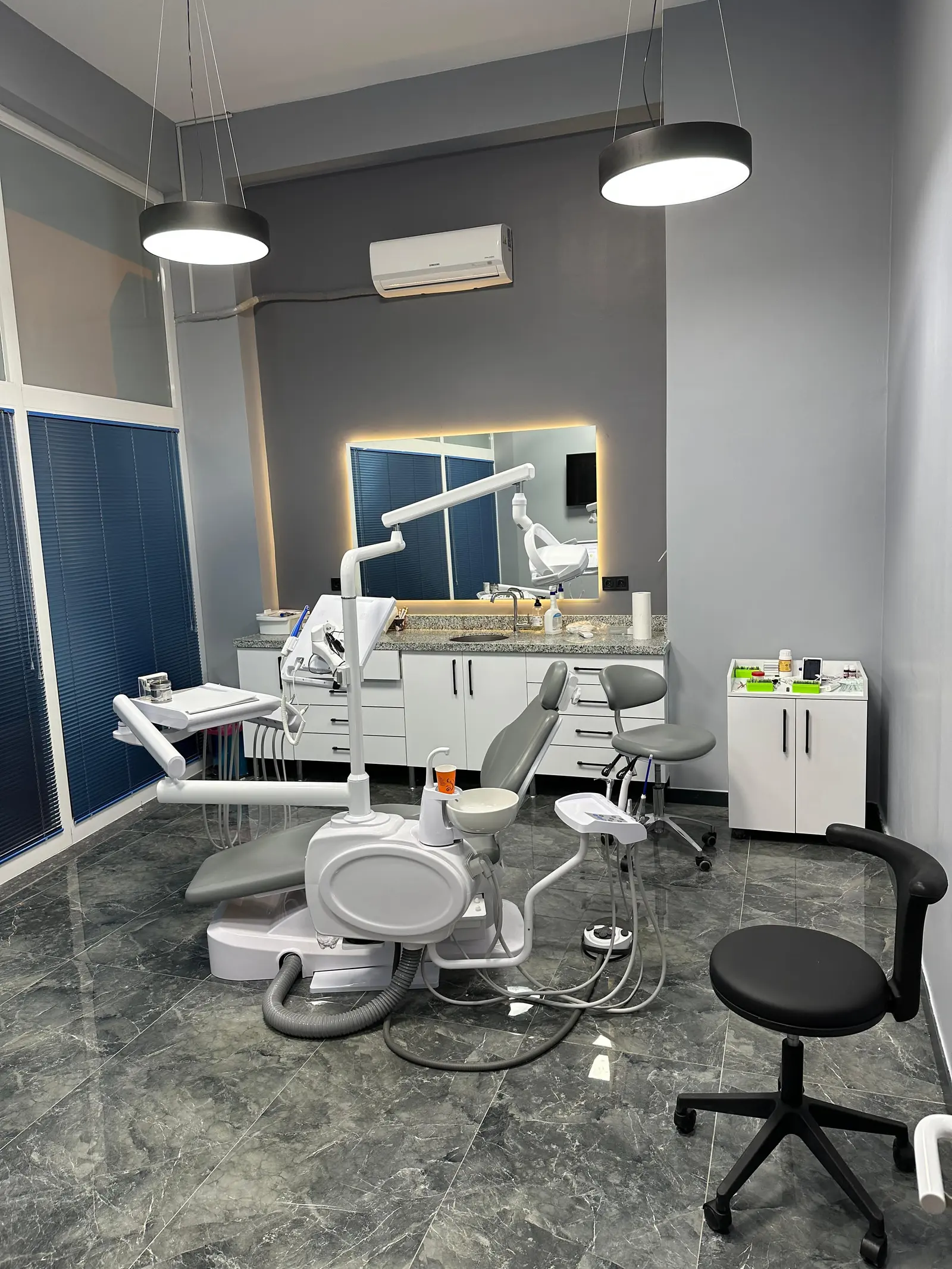 Clinic-provided photograph of Lina Dental Clinic