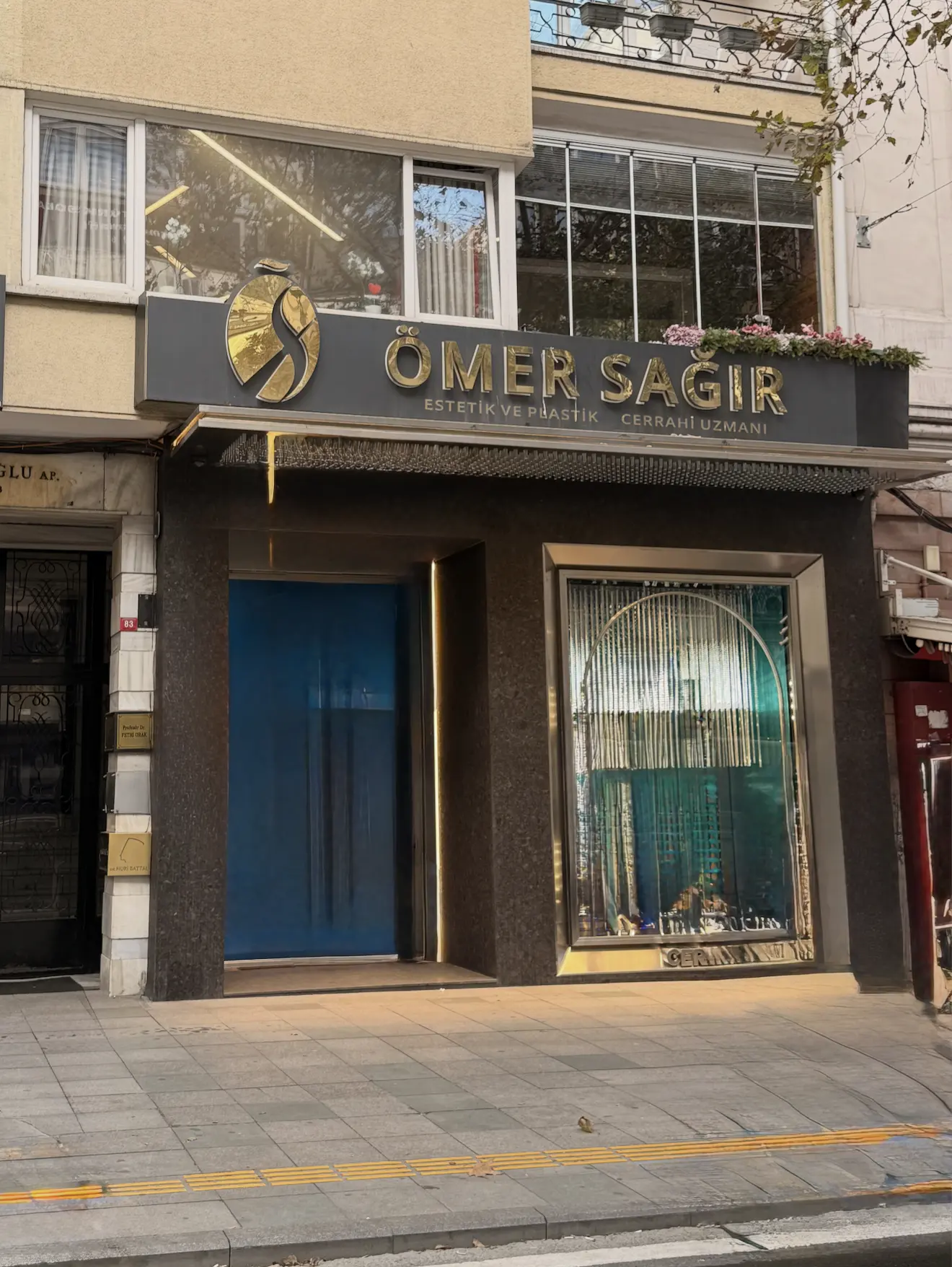 Clinic-provided photograph of Dr Hacı Ömer Sağır