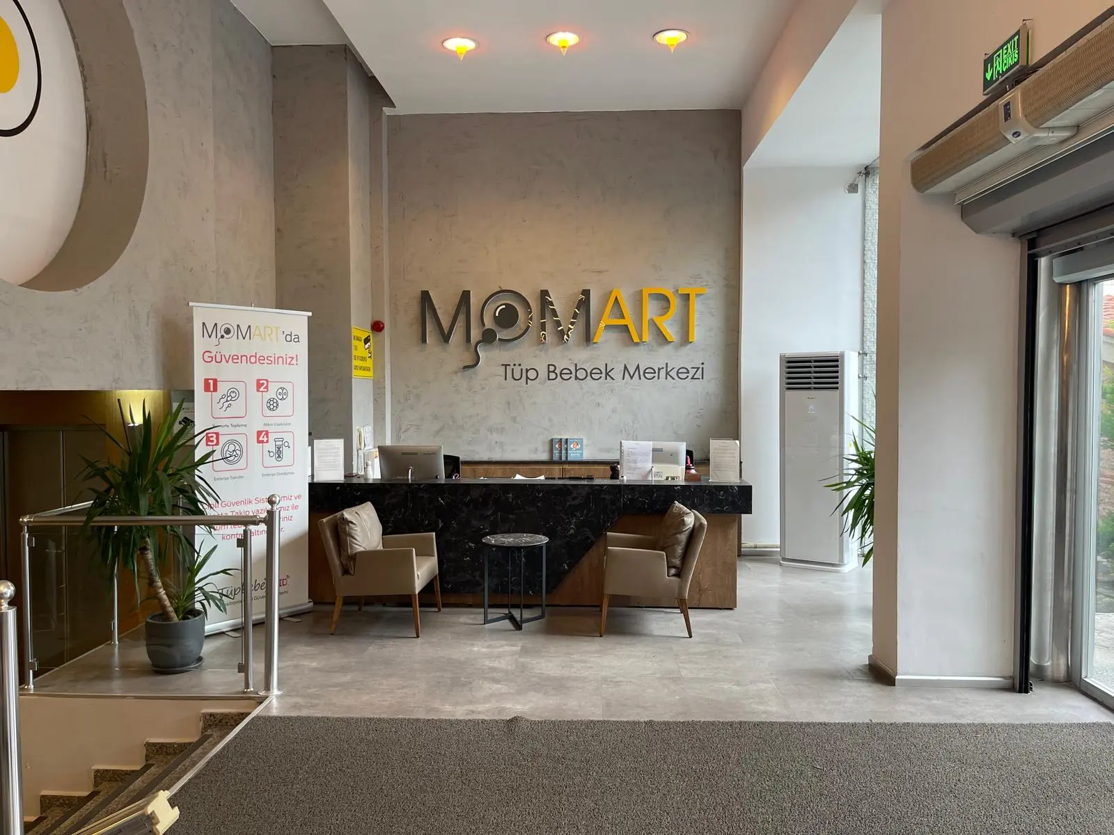 Clinic-provided photograph of Momart IVF Centre