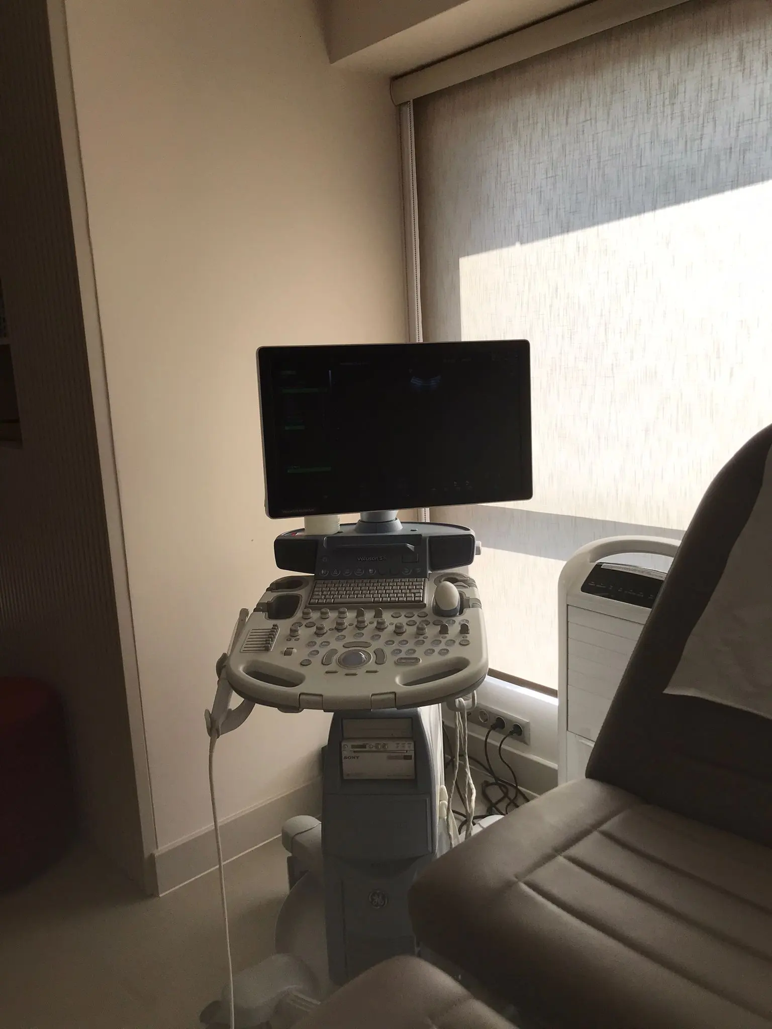 Clinic-provided photograph of Dr Ağavni Tezenli Nergis