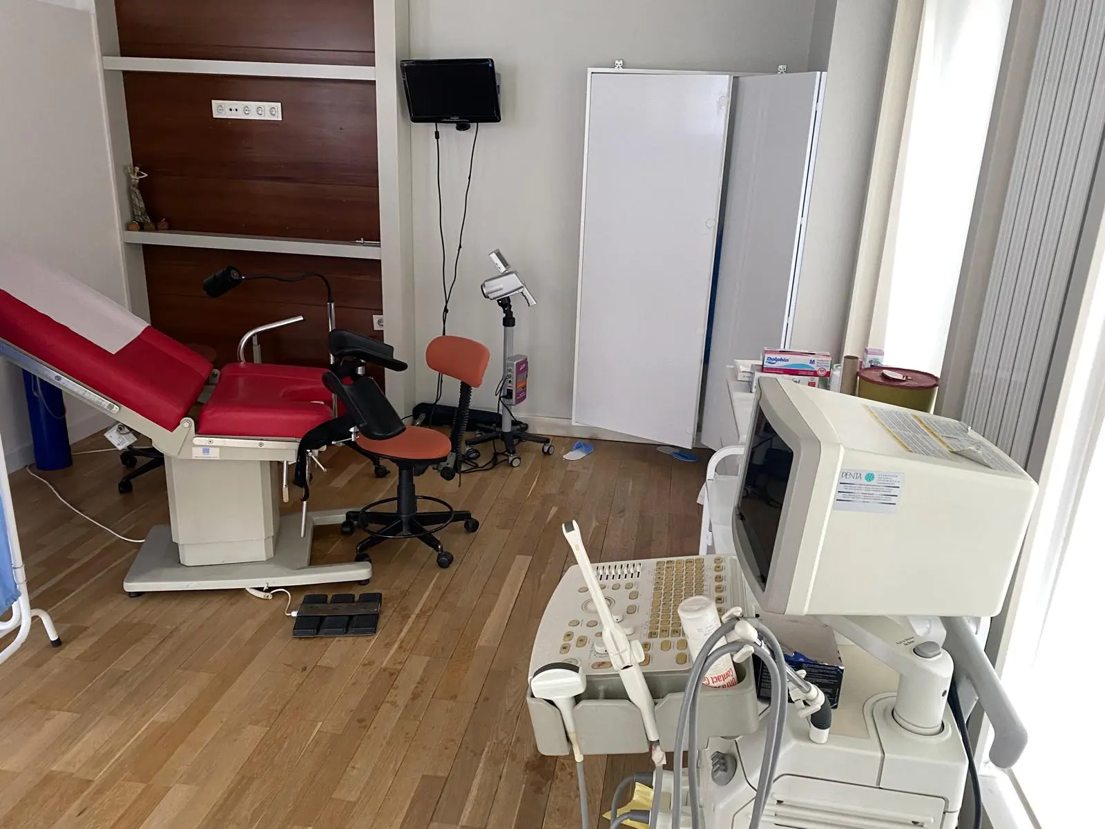 Clinic-provided photograph of Dr Esra Demir Yüzer