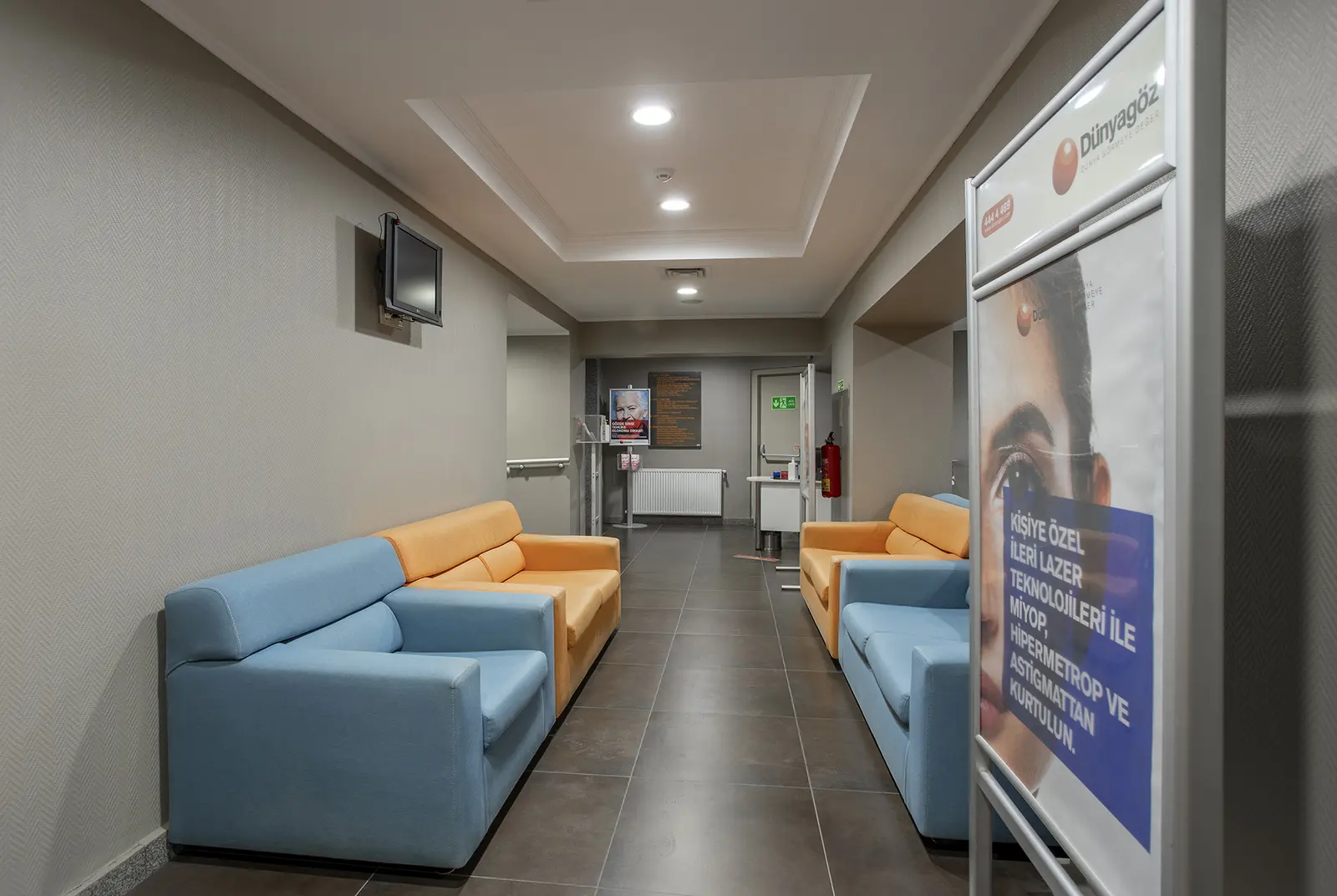 Clinic-provided photograph of Dünya Samsun Eye Centre