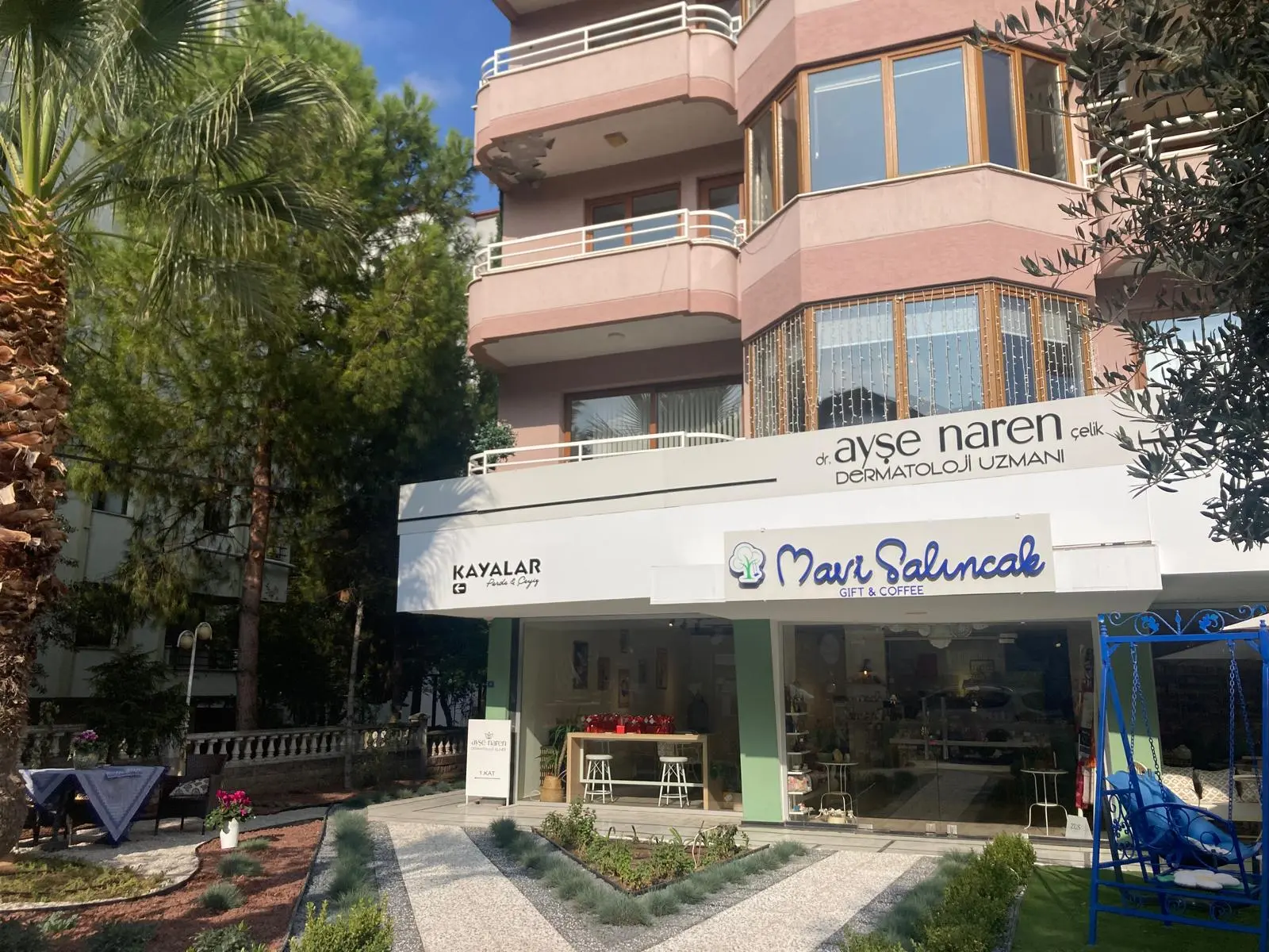 Von der Klinik bereitgestelltes Foto von Dr. Ayşe Naren