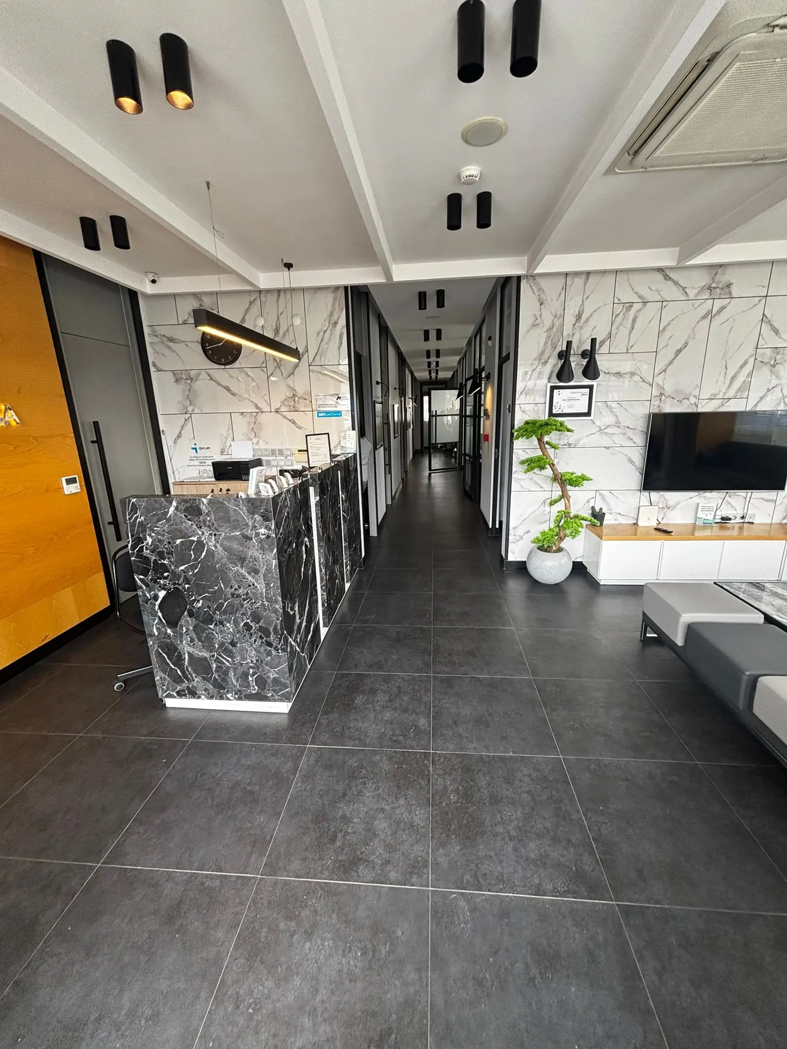 Clinic-provided photograph of Bursa Dental Clinic