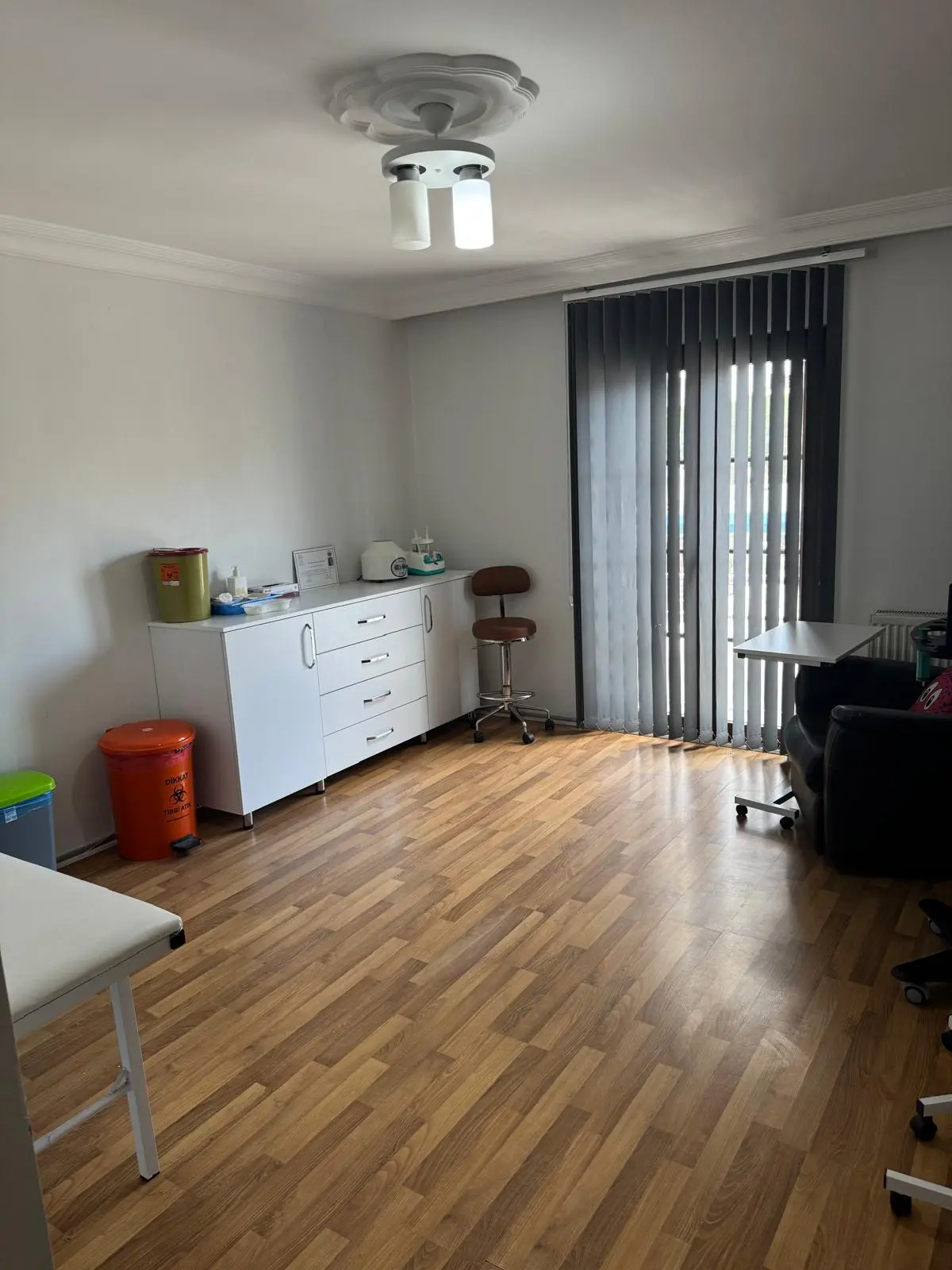 Clinic-provided photograph of Dr Esra Kaplan Reçber