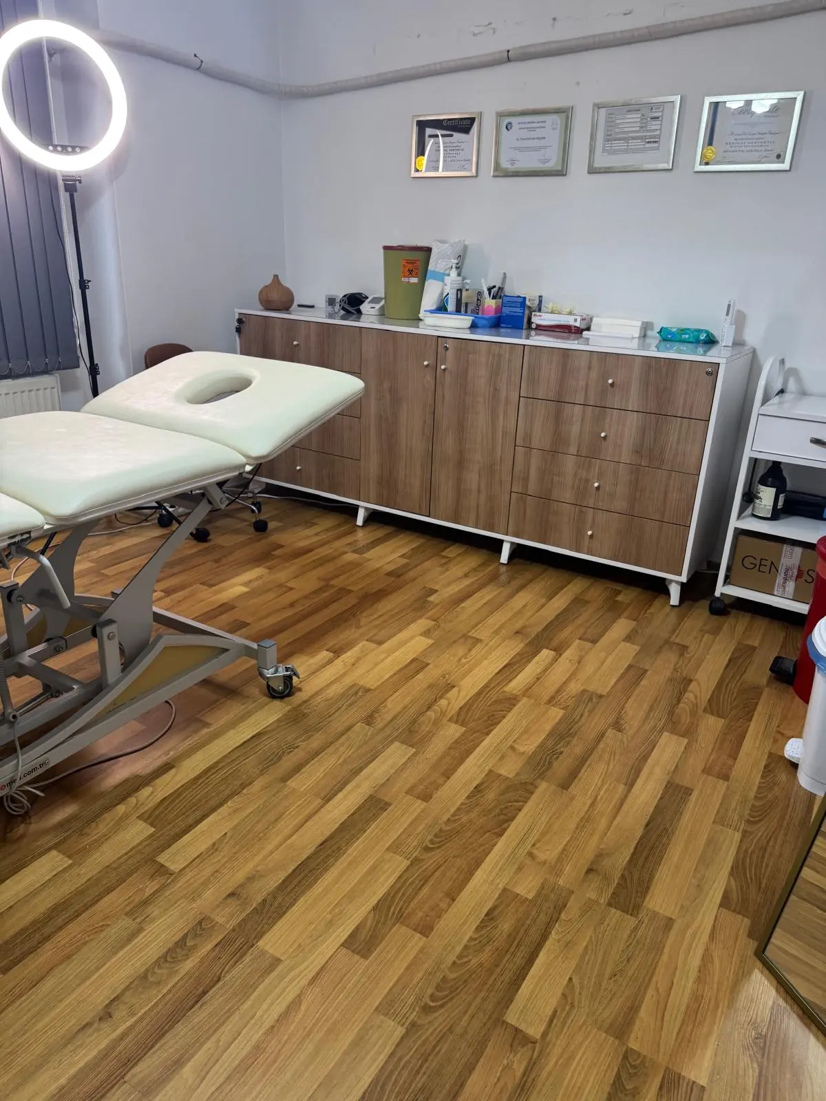 Clinic-provided photograph of Dr Esra Kaplan Reçber