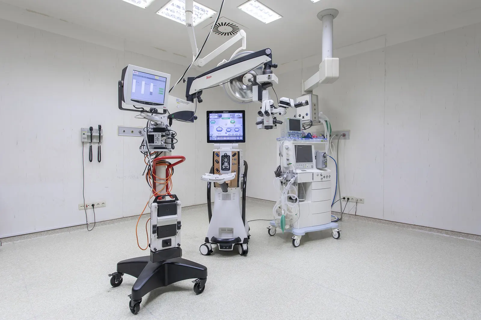 Clinic-provided photograph of Dünyagöz Adana Eye Centre
