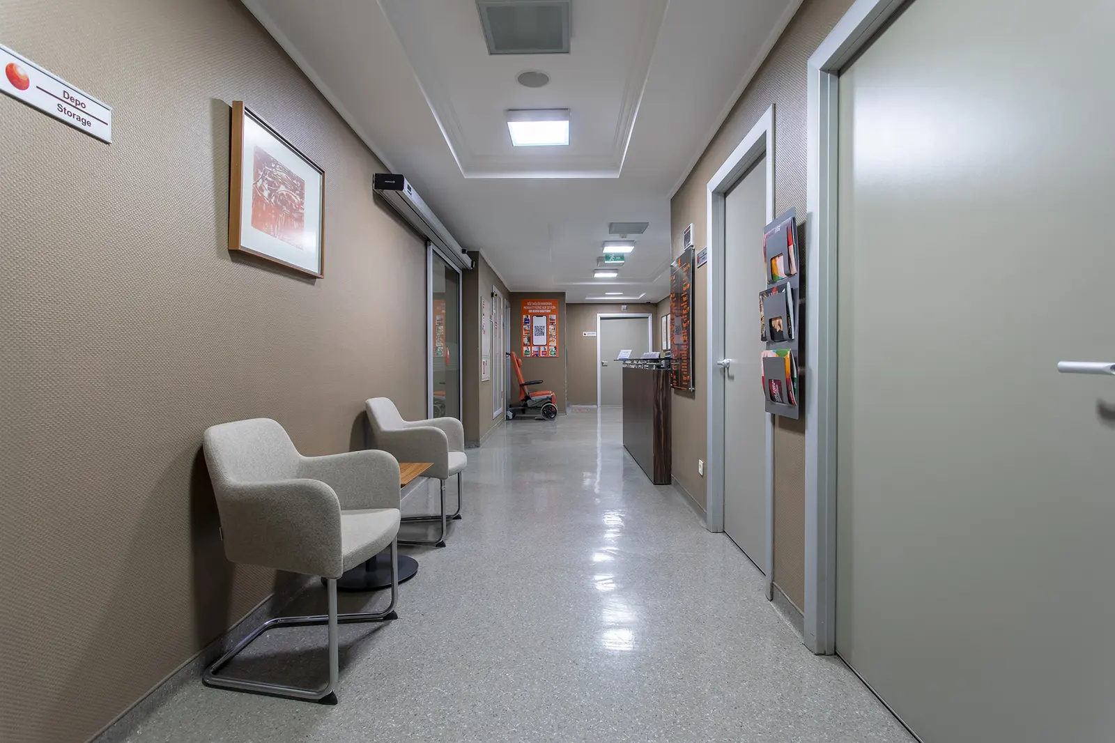 Clinic-provided photograph of Dünyagöz Adana Eye Centre