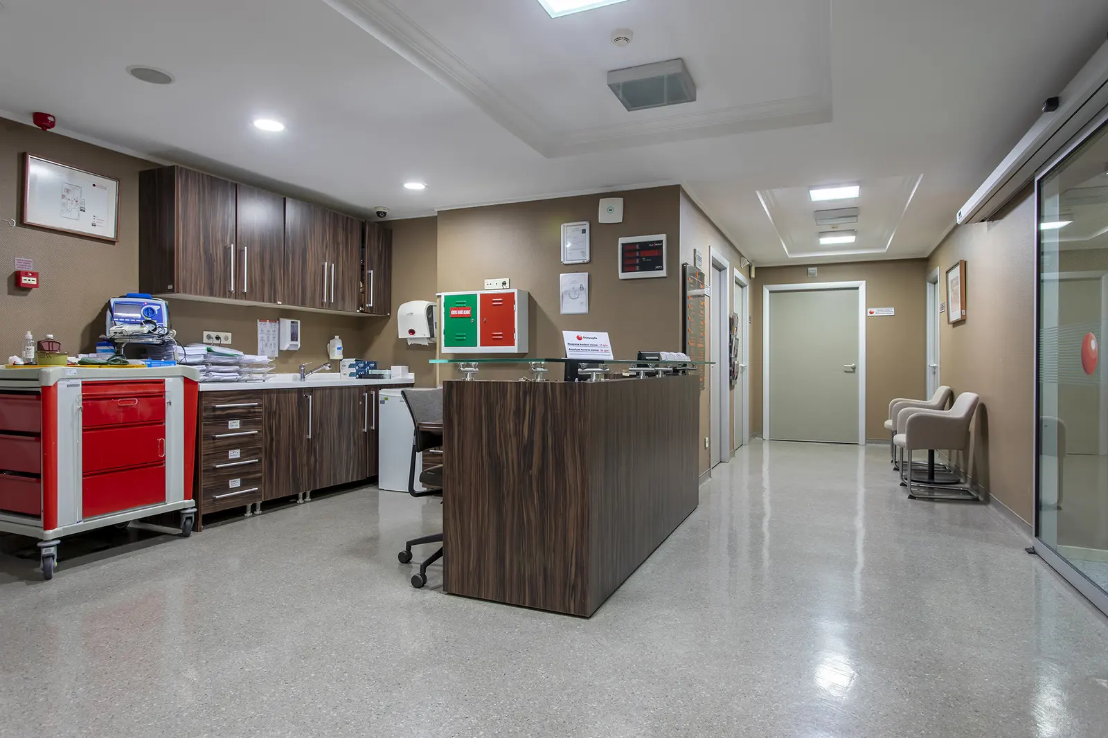 Clinic-provided photograph of Dünyagöz Adana Eye Centre