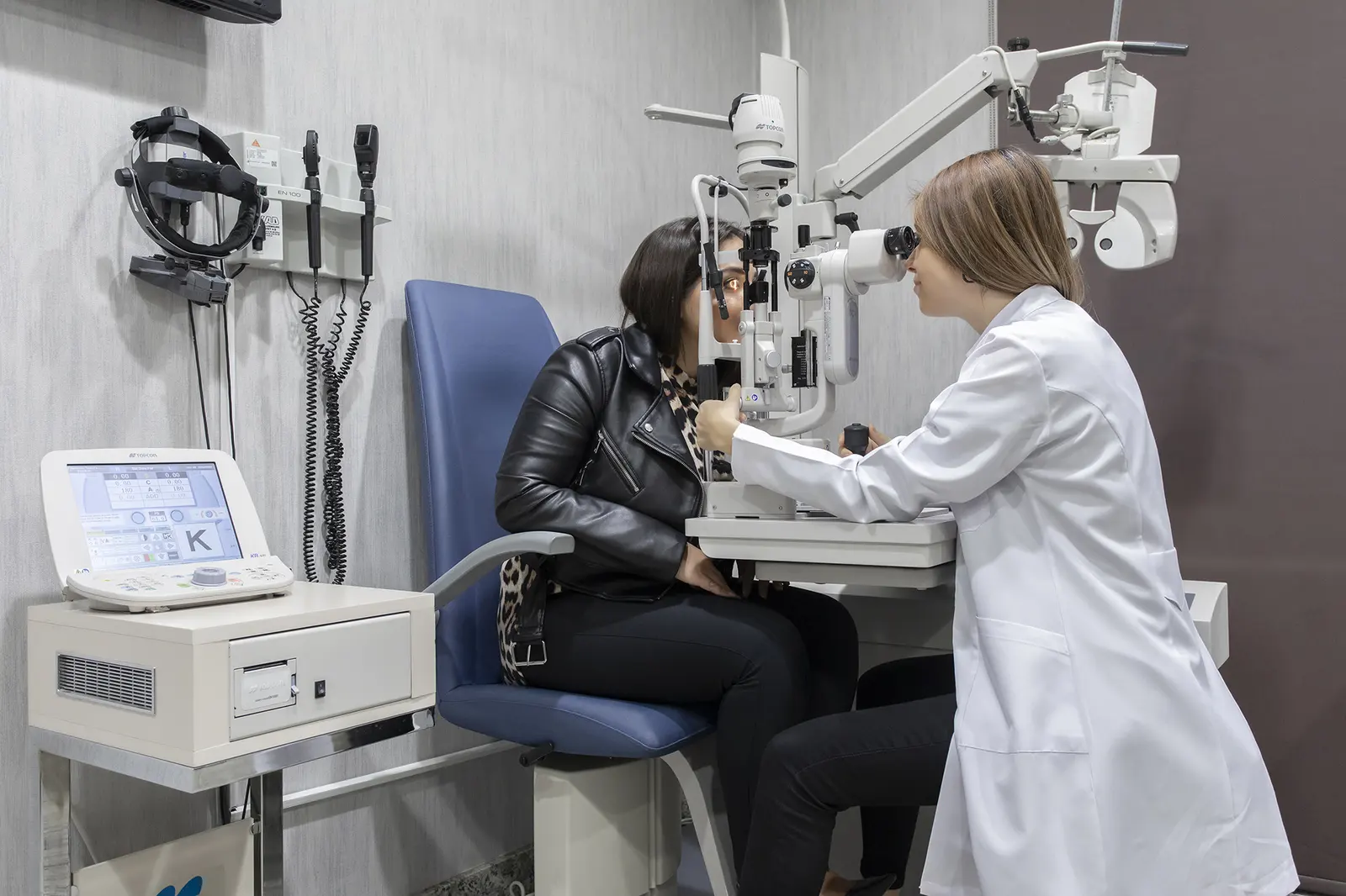 Clinic-provided photograph of Dünya Bursa Eye Hospital