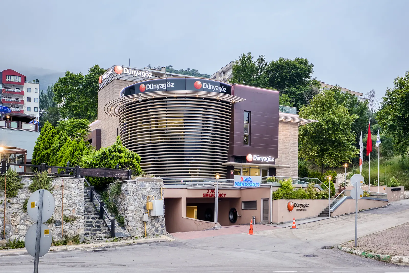 Clinic-provided photograph of Dünya Bursa Eye Hospital