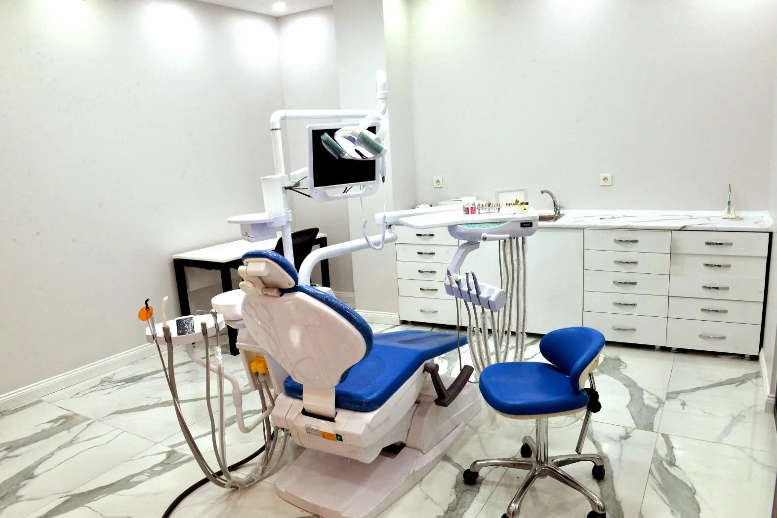 Clinic-provided photograph of Tekin Dental Clinic