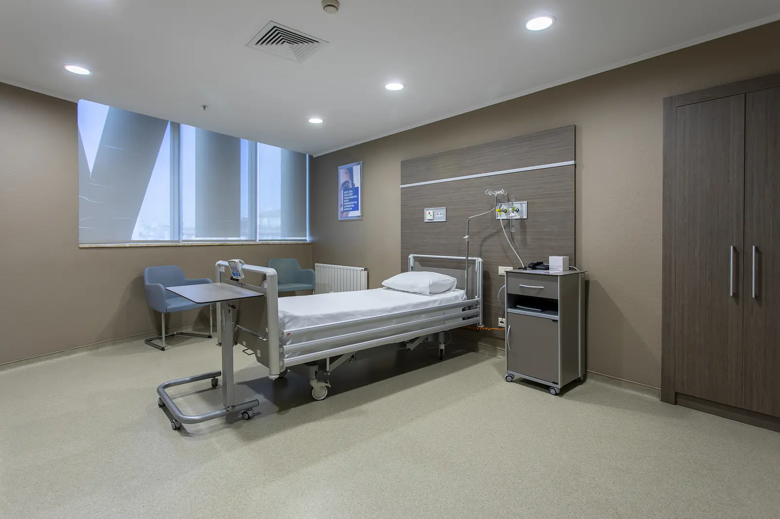 Clinic-provided photograph of Dünya Bağcılar Eye Centre