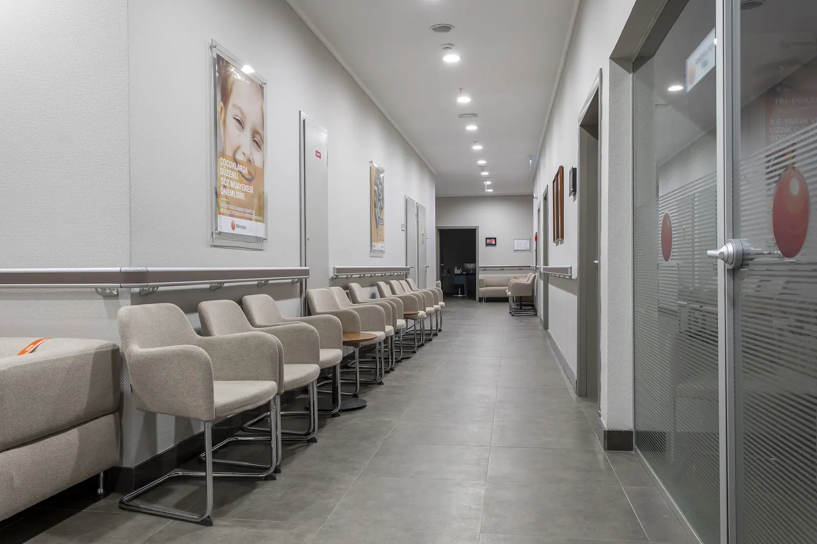 Clinic-provided photograph of Dünya Gaziantep Eye Hospital