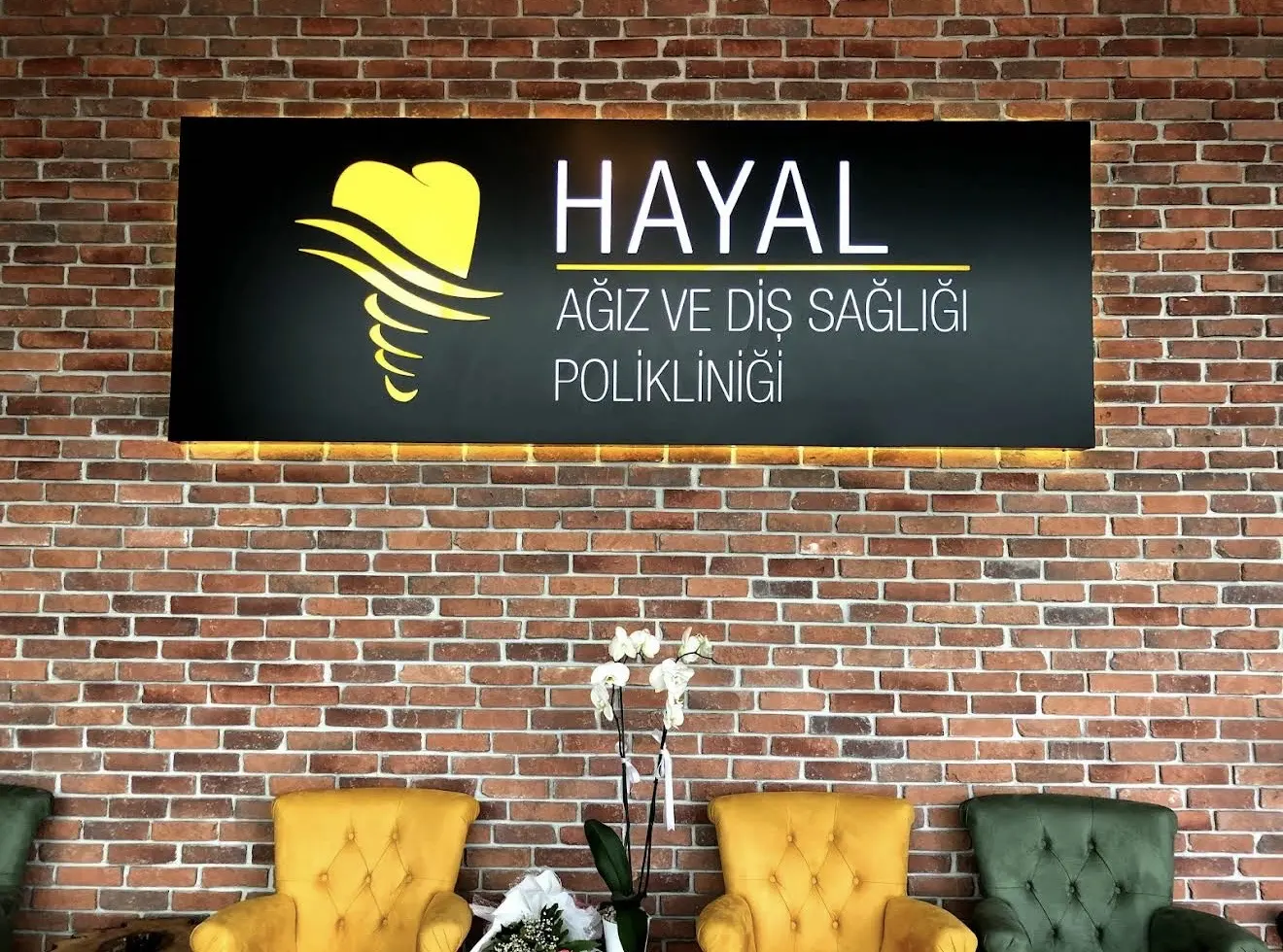 Clinic-provided photograph of Hayal Dental Clinic
