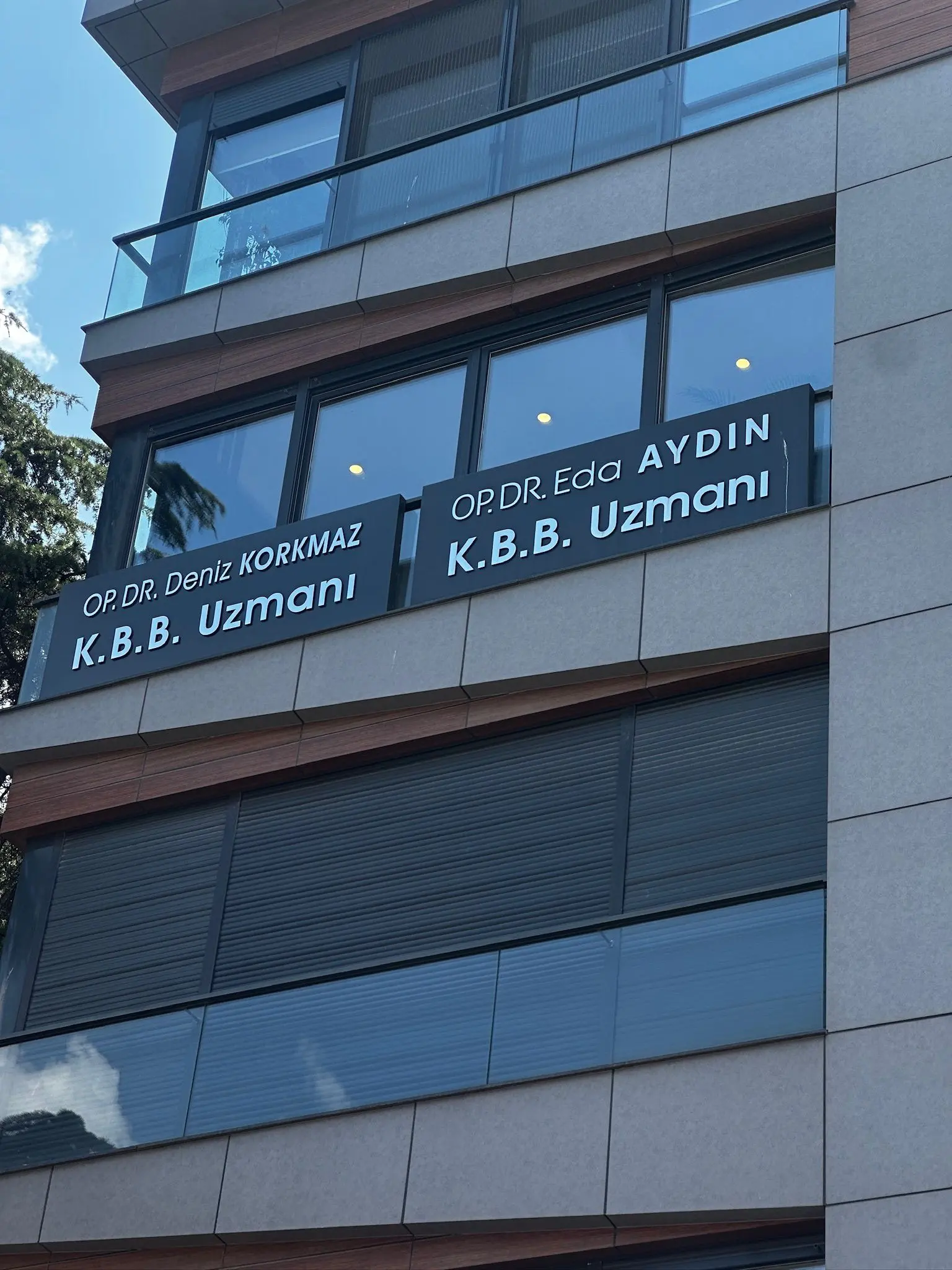 Clinic-provided photograph of Dr Eda Aydın