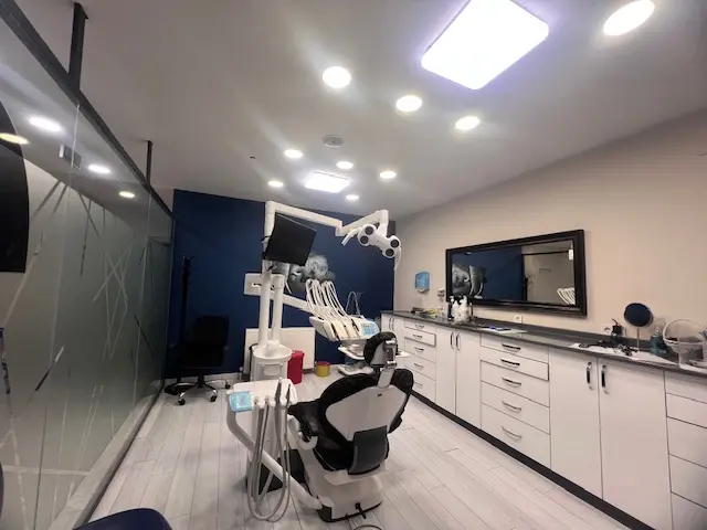 Clinic-provided photograph of Fil Dent
