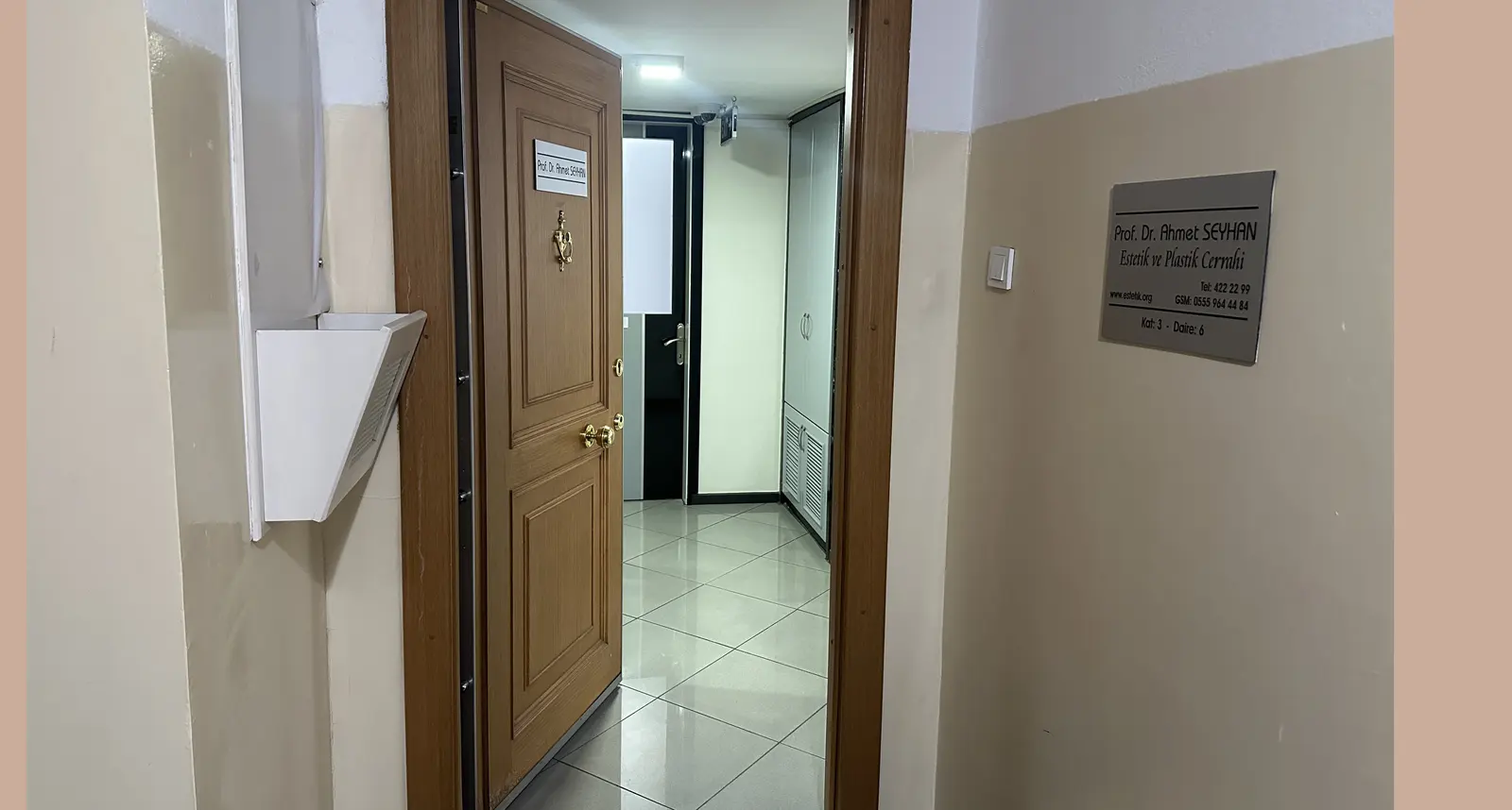 Clinic-provided photograph of Prof. Dr Ahmet Seyhan