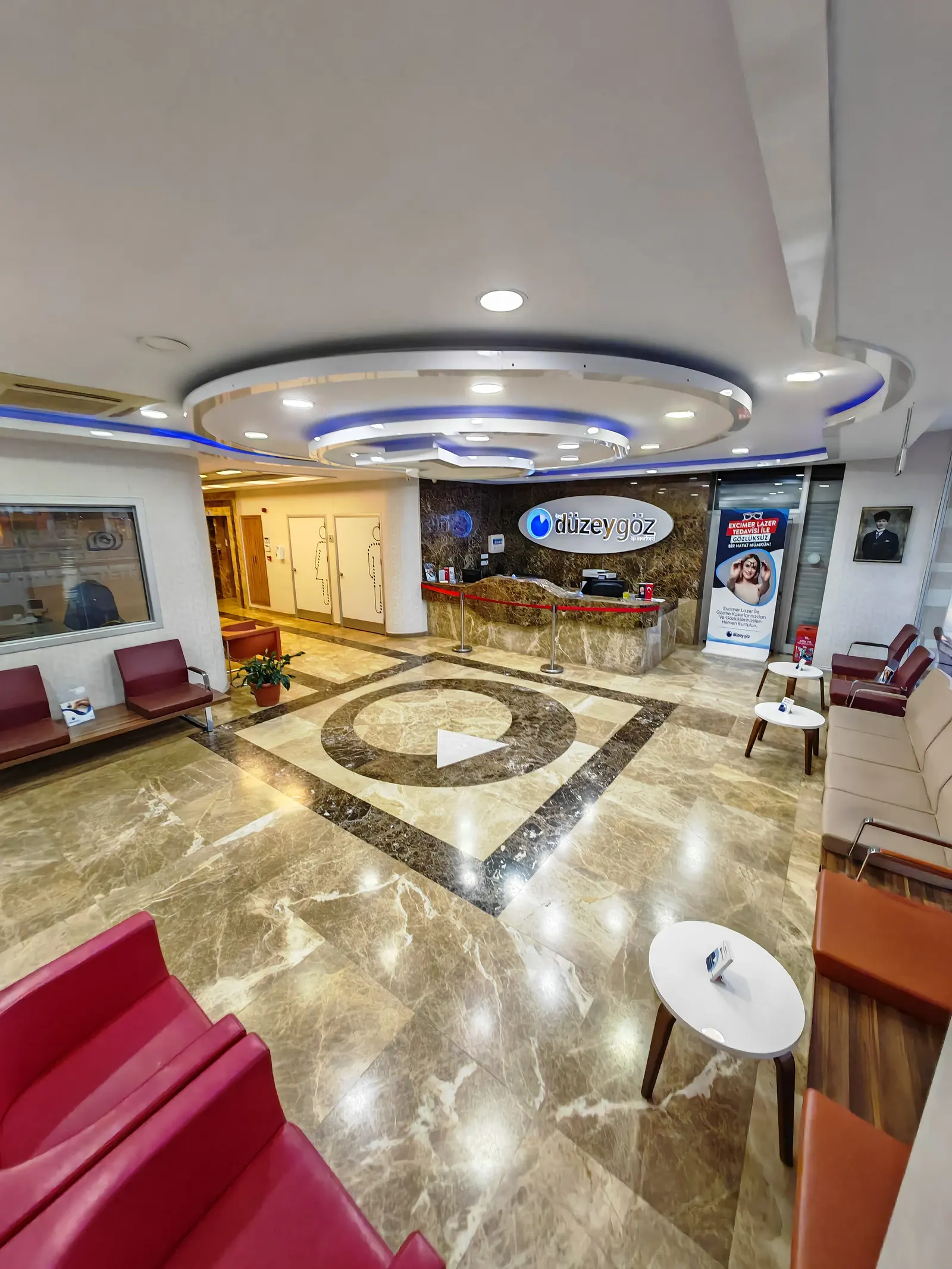 Clinic-provided photograph of Düzey Eye Centre