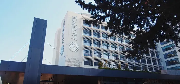 Clinic-provided photograph of Medipol Bahçelievler Hospital
