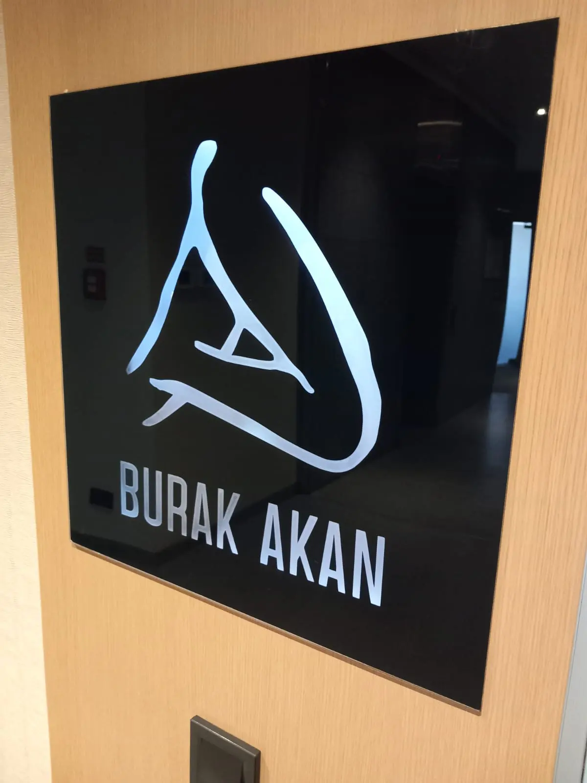 Clinic-provided photograph of Prof. Dr Burak Akan