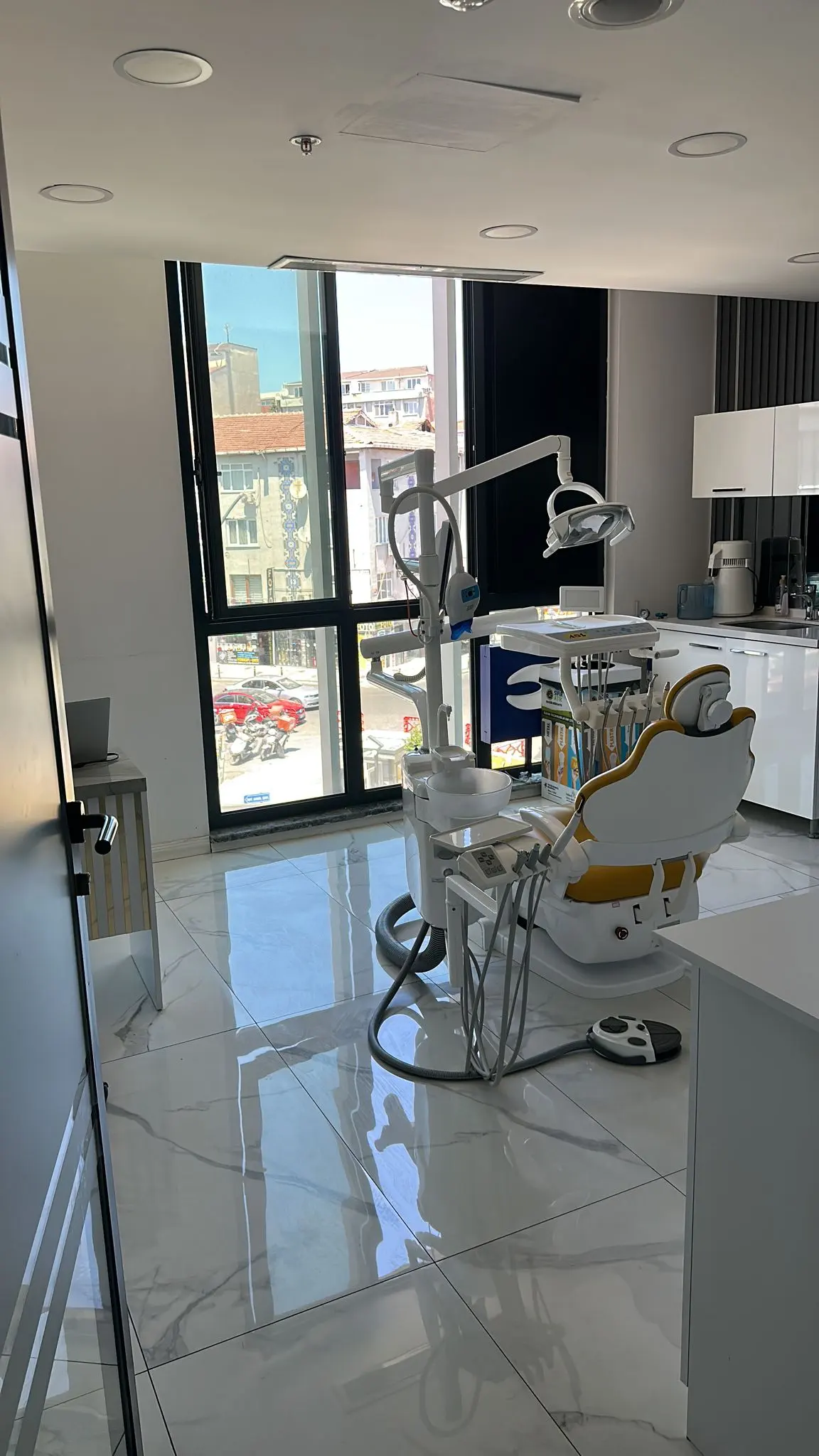 Clinic-provided photograph of Dr Abdullah Alperen Aydın