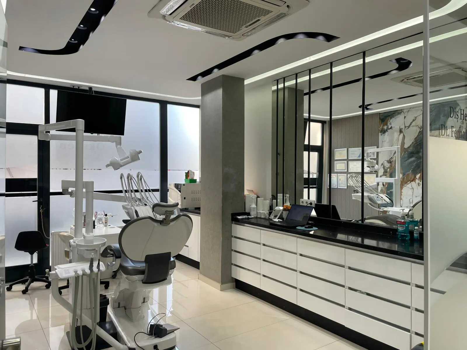 Clinic-provided photograph of Oksijen Dental Clinic