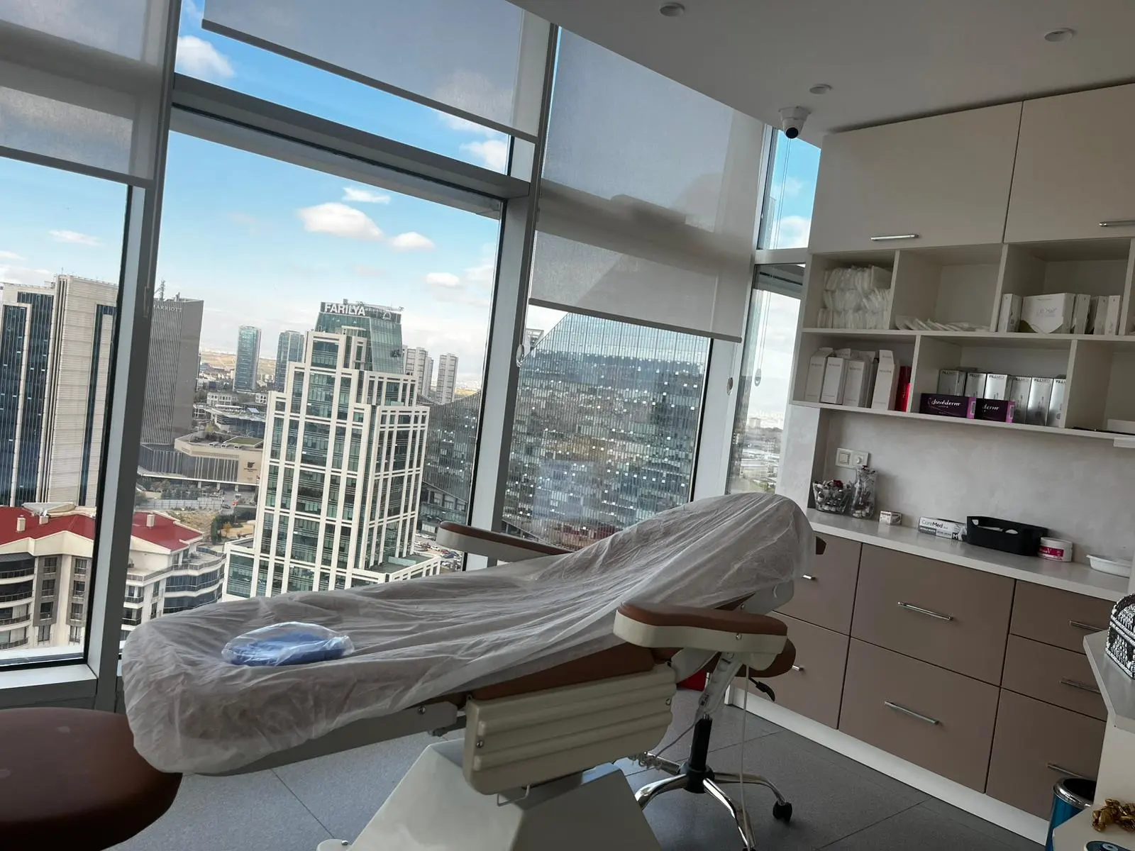 Von der Klinik bereitgestelltes Foto von Dr. Zerrin Özmel