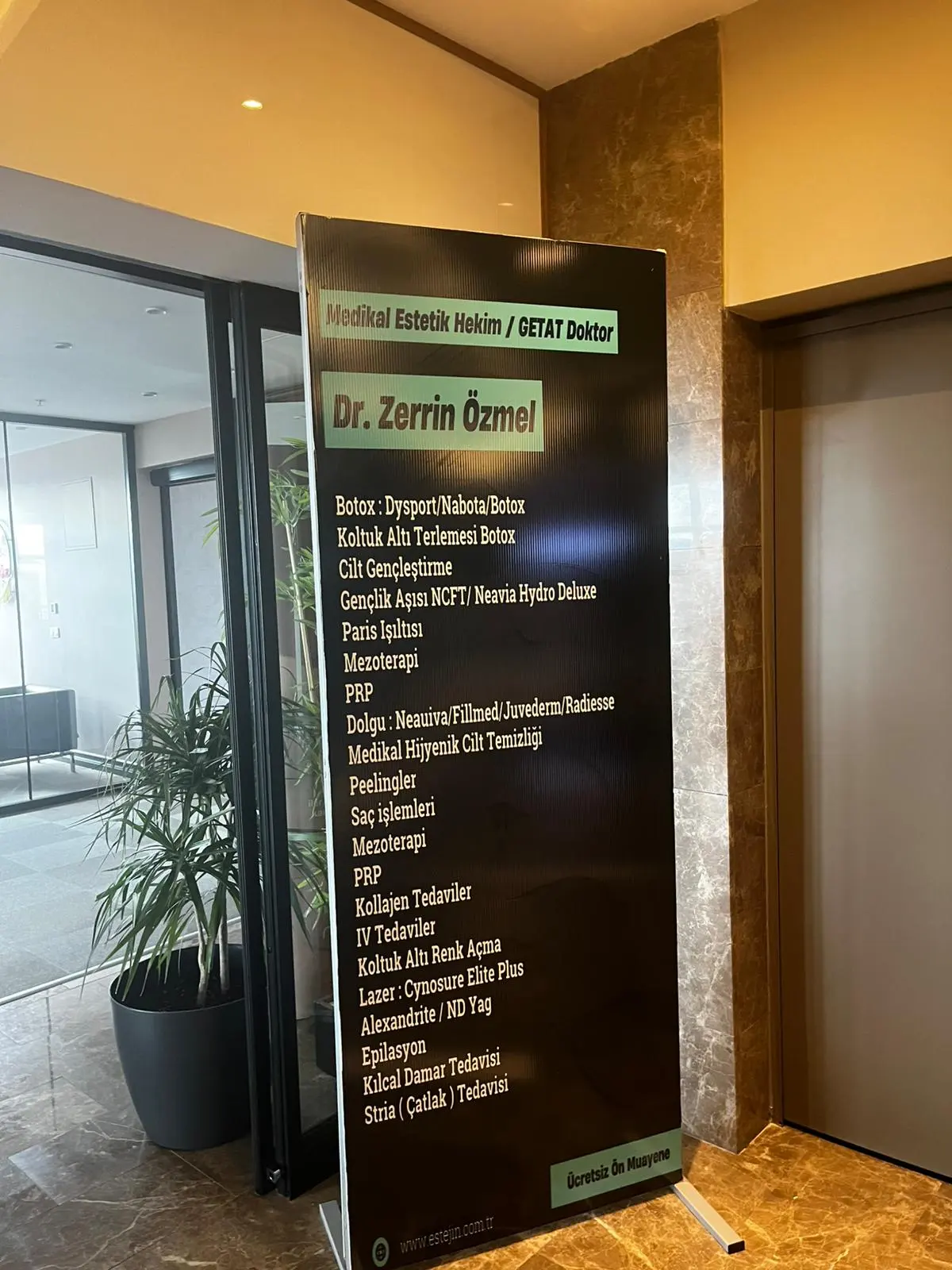 Von der Klinik bereitgestelltes Foto von Dr. Zerrin Özmel